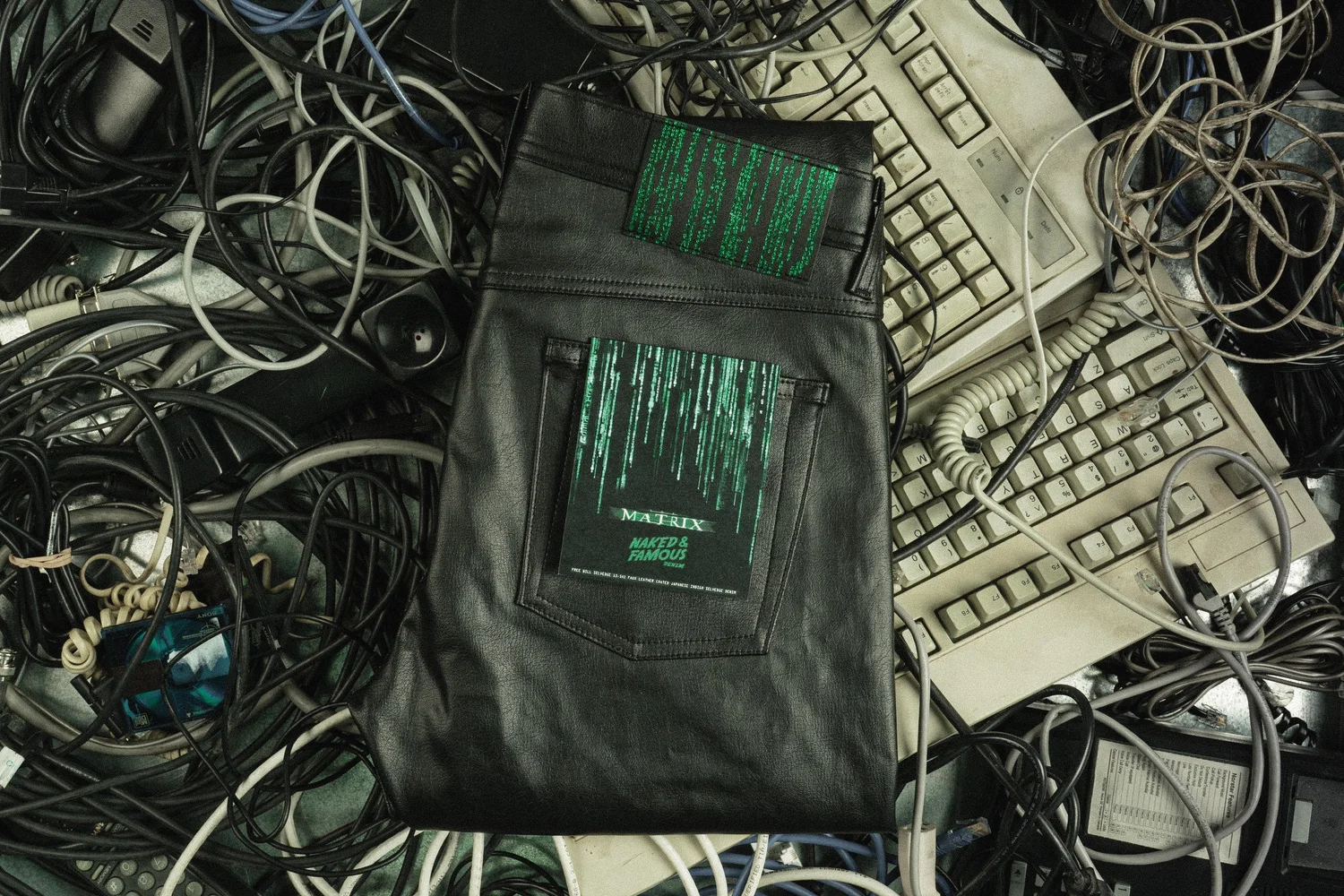 Matrix Free Will Selvedge - Folded Flat