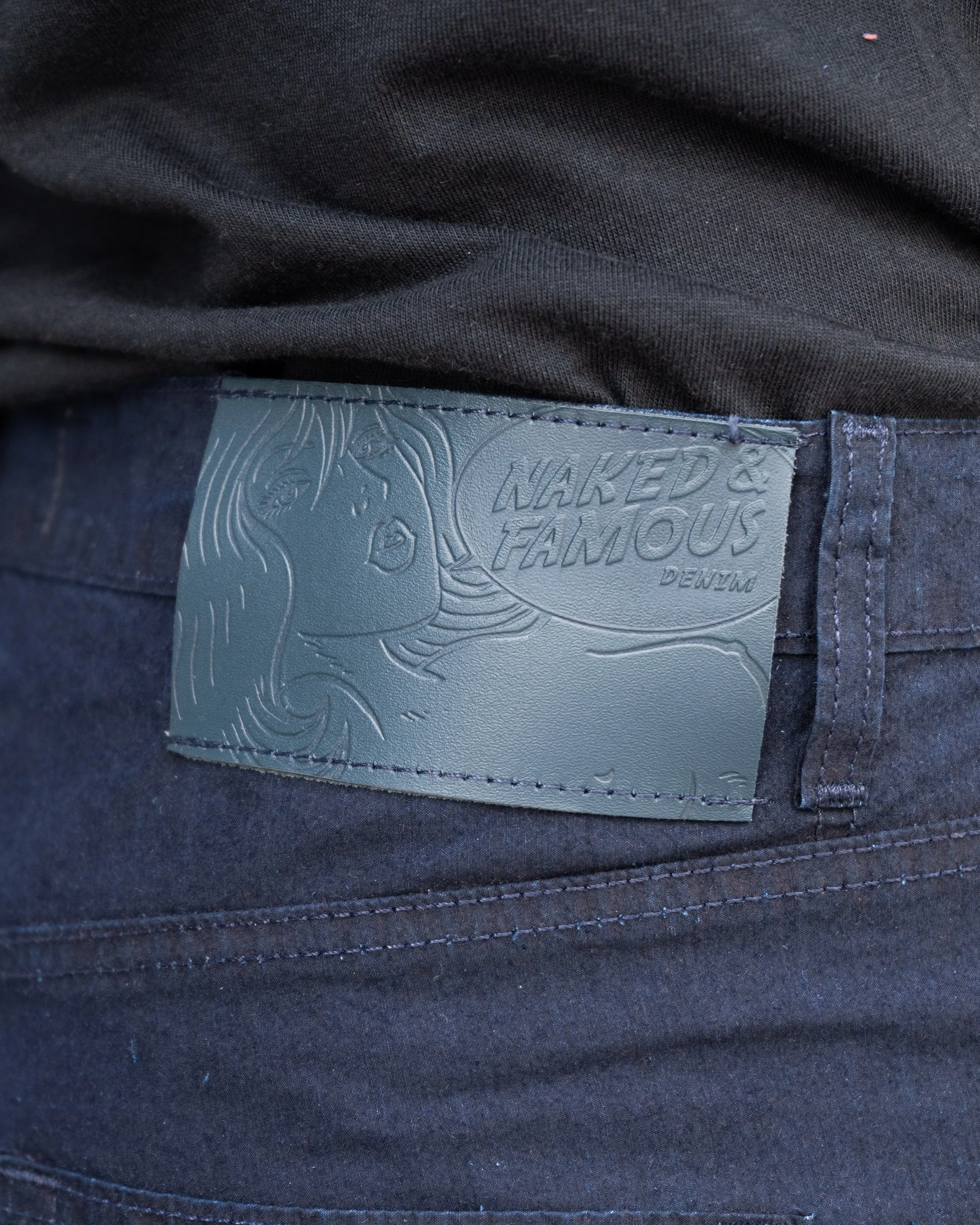 Ultralight Tech Denim - Patch en cuir sur le modèle