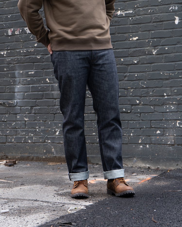 Scratch N Sniff Hiba Cypress Selvedge - Lifestyle - Weird Guy fit