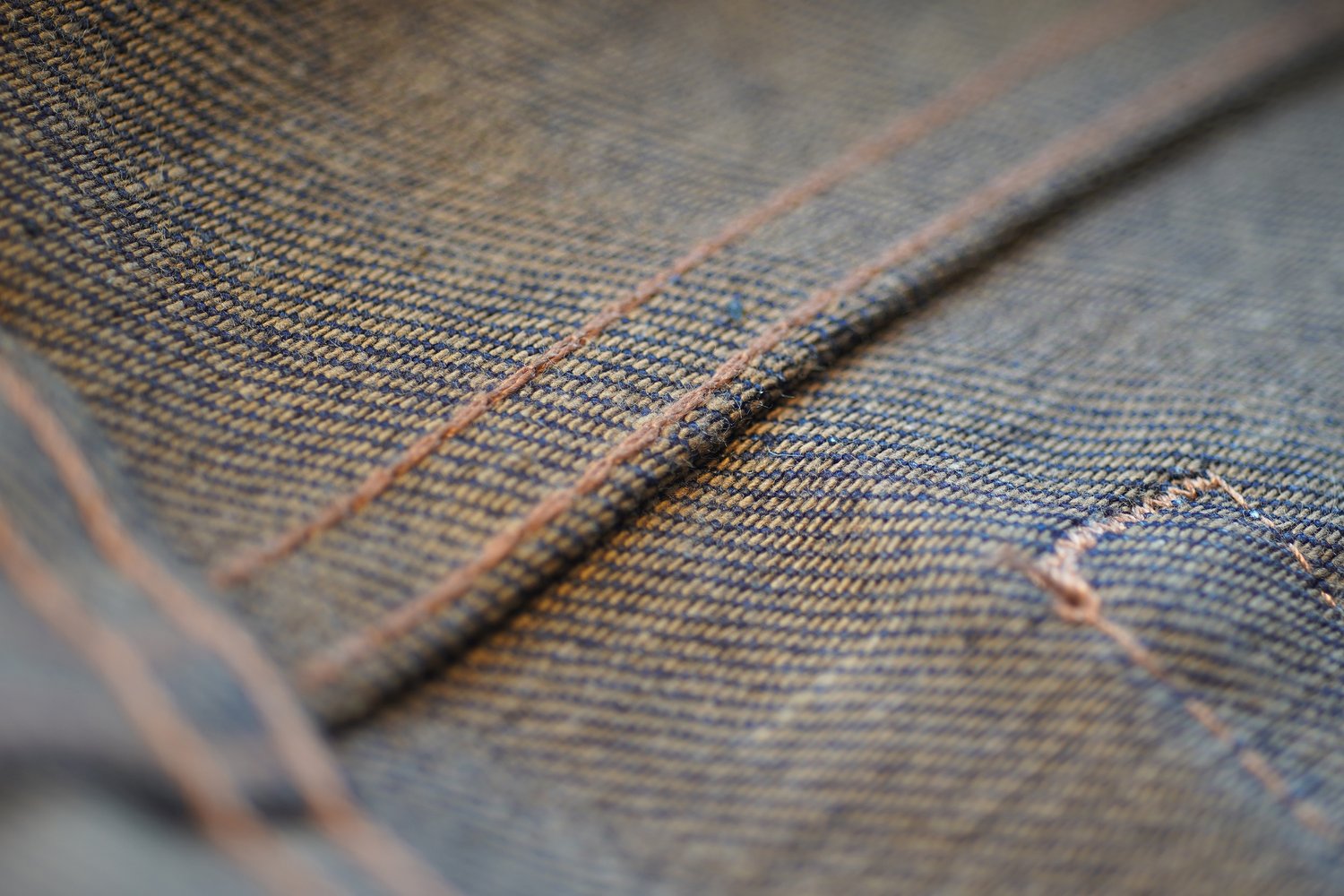 Double Dirty Fade Selvedge - Brown Weft