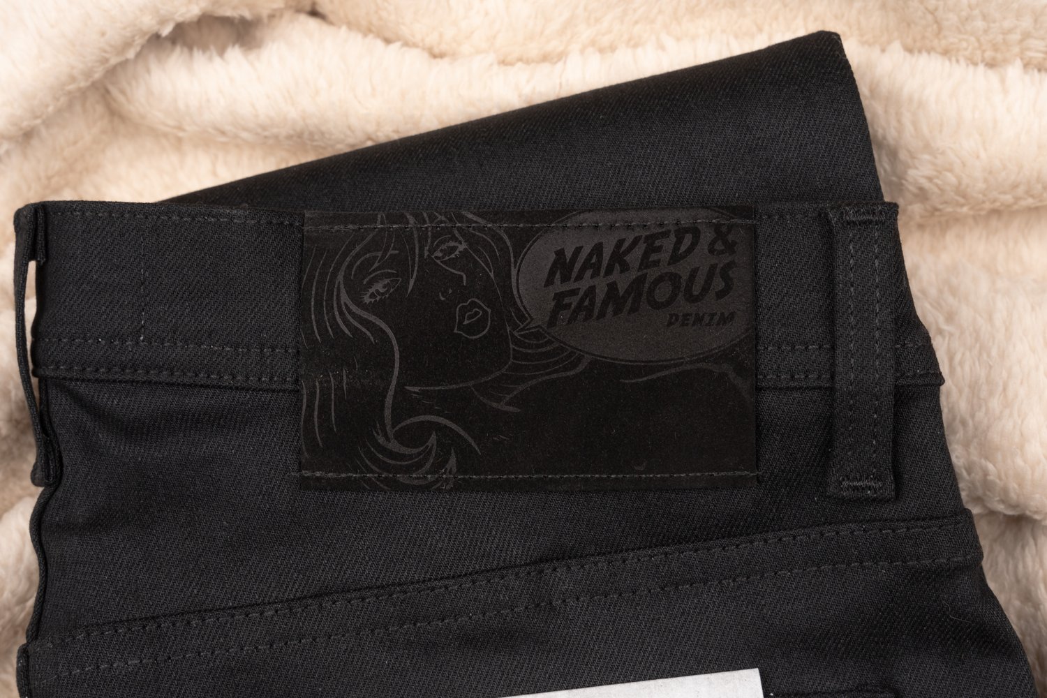 All Black Comfort Stretch - Leather Patch