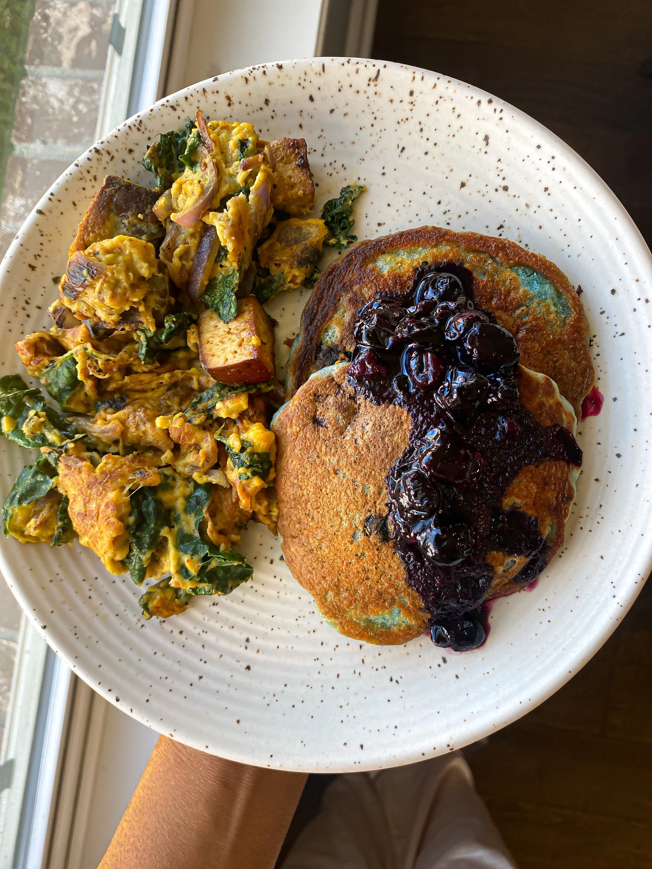Fluffy Blueberry &amp; Lemon Pancakes