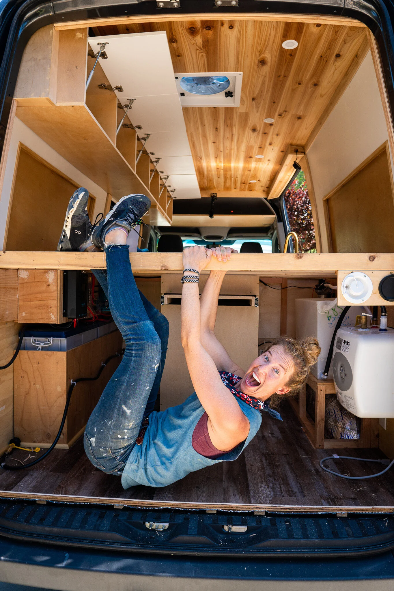 Van Build &amp; Design