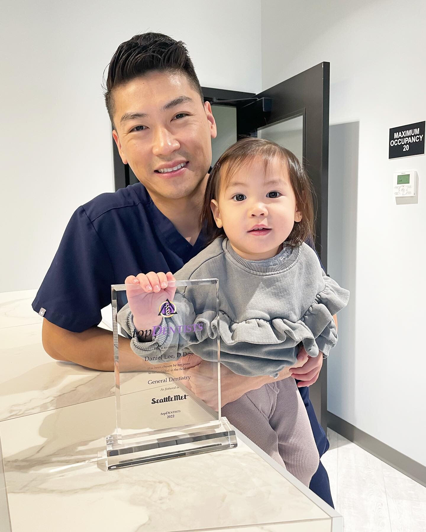 Happy #fathers day to one of the best dads and dentists in #Seattle!
.
.
.
#seattledentist #seattleorthodontist #belltowndentist #belltownorthodontist #dentist #orthodontist #dentistry #orthodontics #thesmilespace #invisalign #braces #fathersday #hap