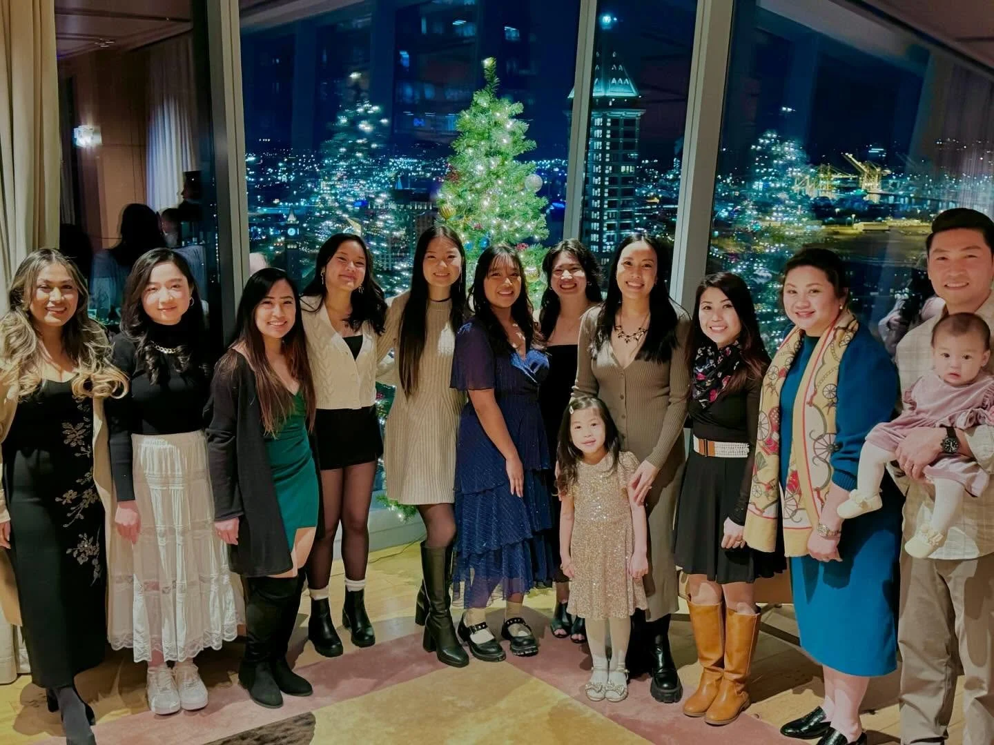 Ringing in the holidays with our amazing team! 2024 was a year of change. We sadly had to say goodbye to our associate doctors, Dr. Veronica and Dr. Patrick, as they each embarked on new chapters of life in different states. On a brighter note, we we