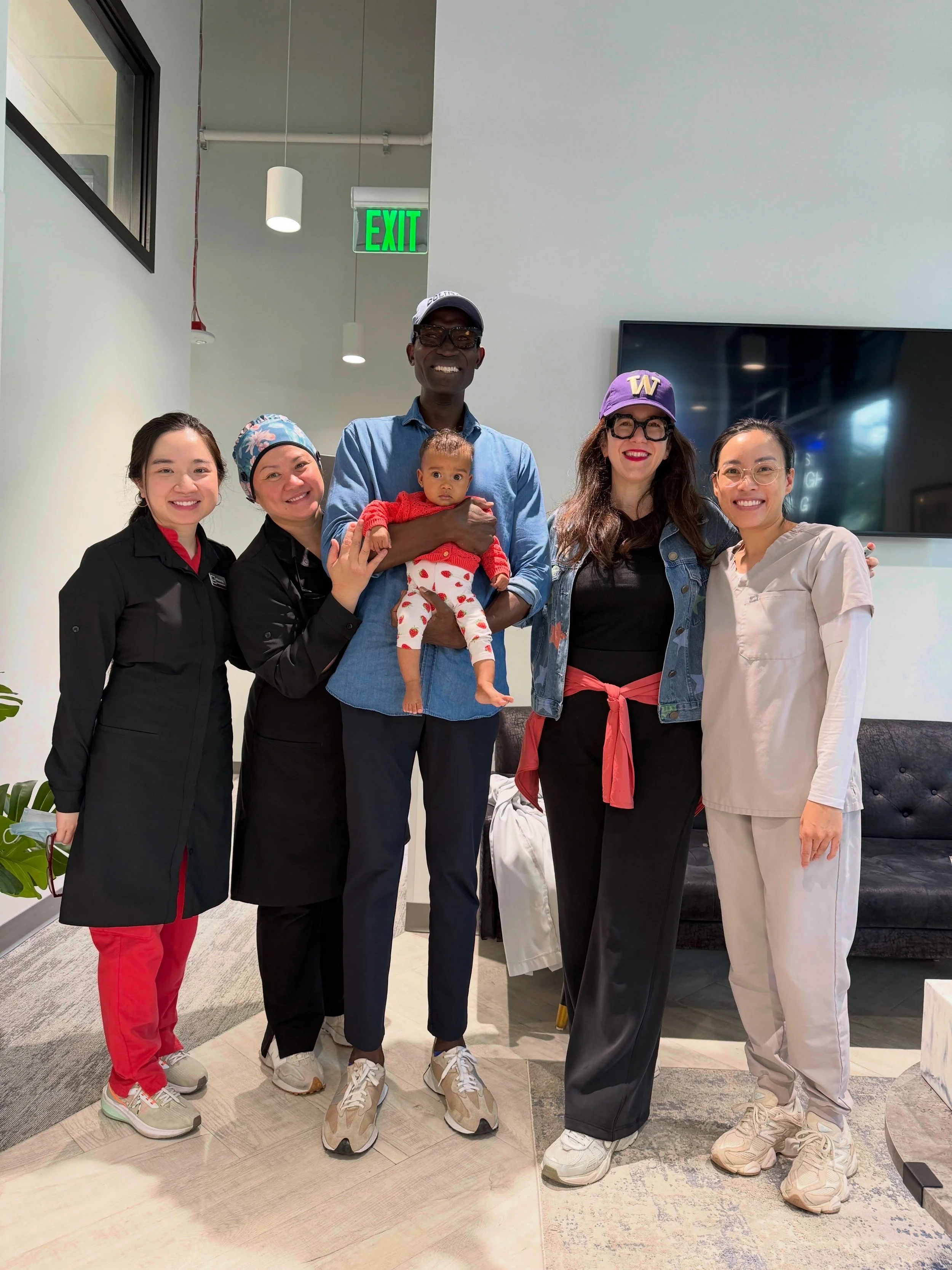 What a special surprise! 🥹 

We loved getting a visit from @dr_ansong and @carlotast87, and finally meeting their sweet baby girl, Kleo! 💕

Dr. Ansong was our prosthodontist at The Smile Space from the very beginning until his move to Spain a few y