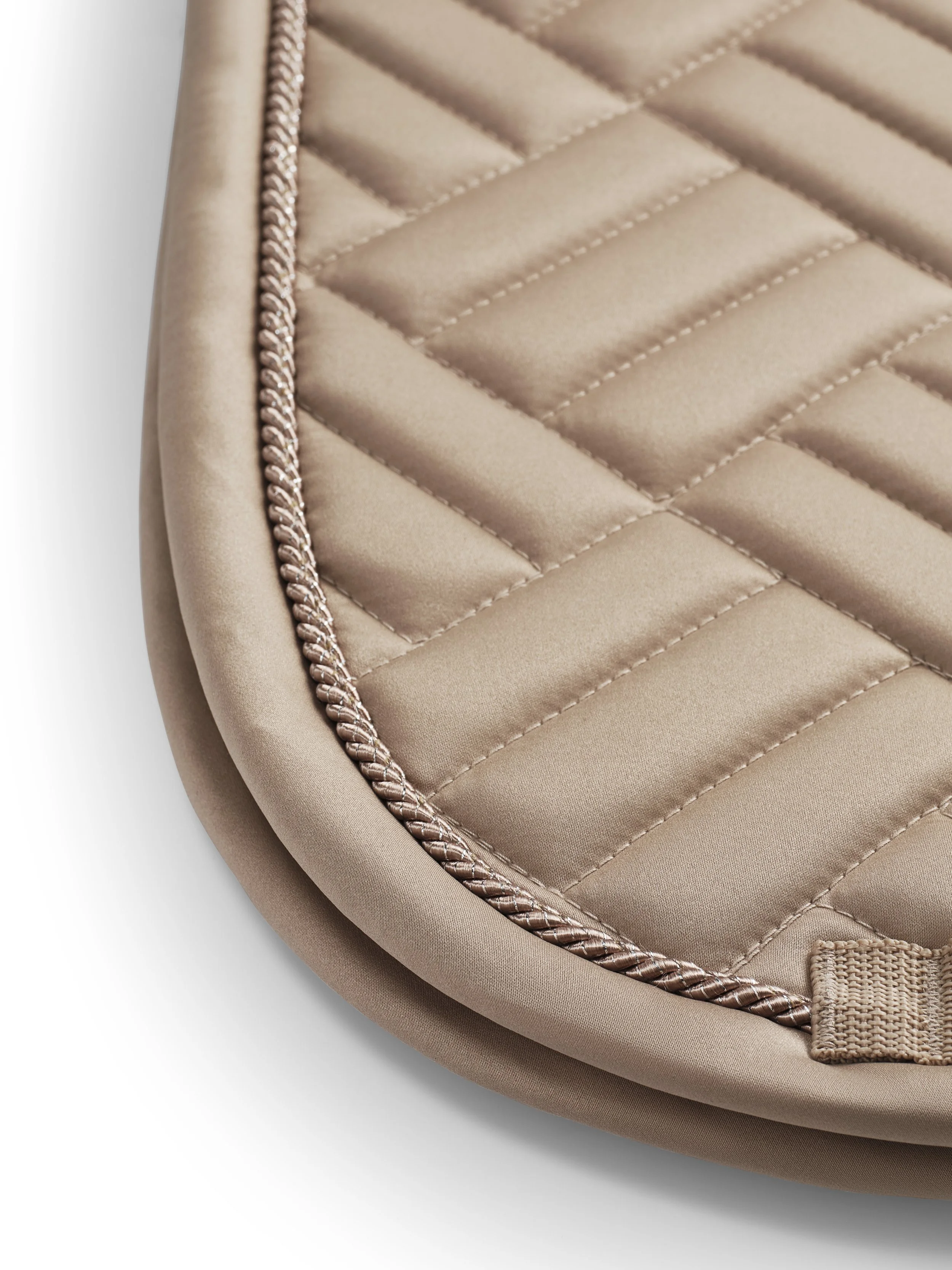 Beige_Modern_SaddlePad_Dressage_1_3.jpg