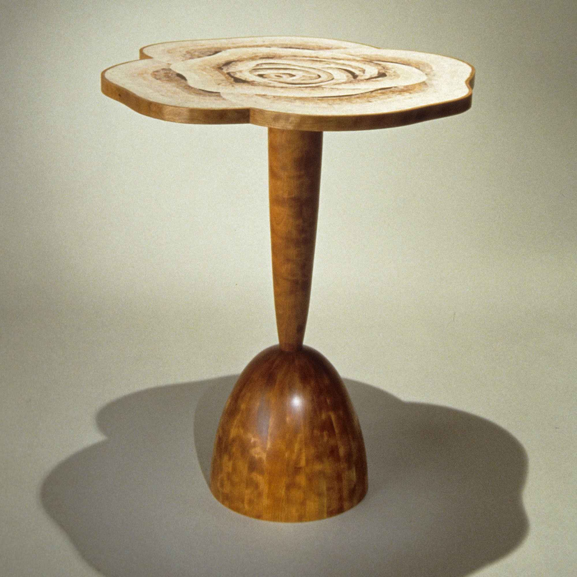 13-Rose-pedestel-table(web).jpg