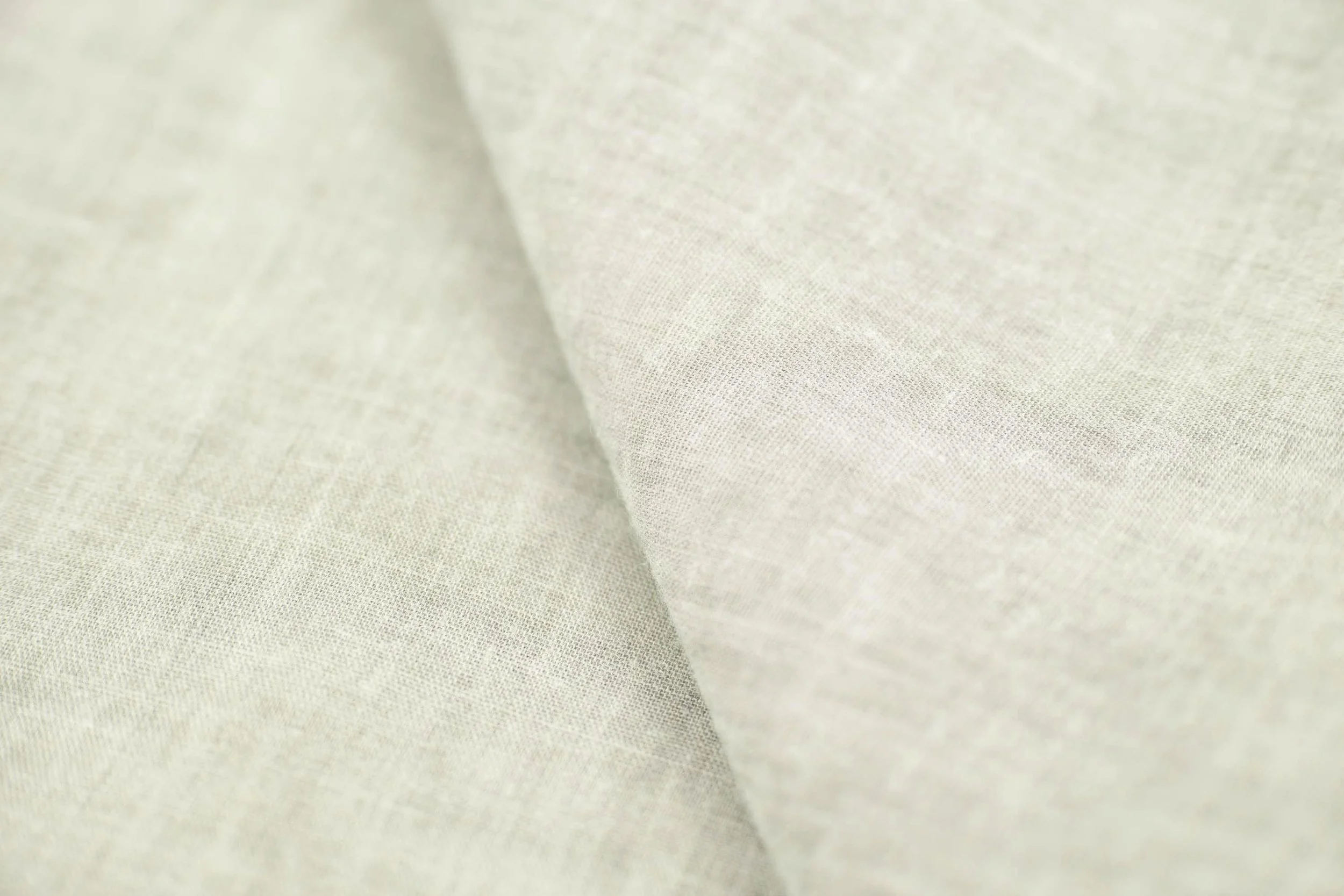 black-and-white-close-up-colors-1487713-light.jpg