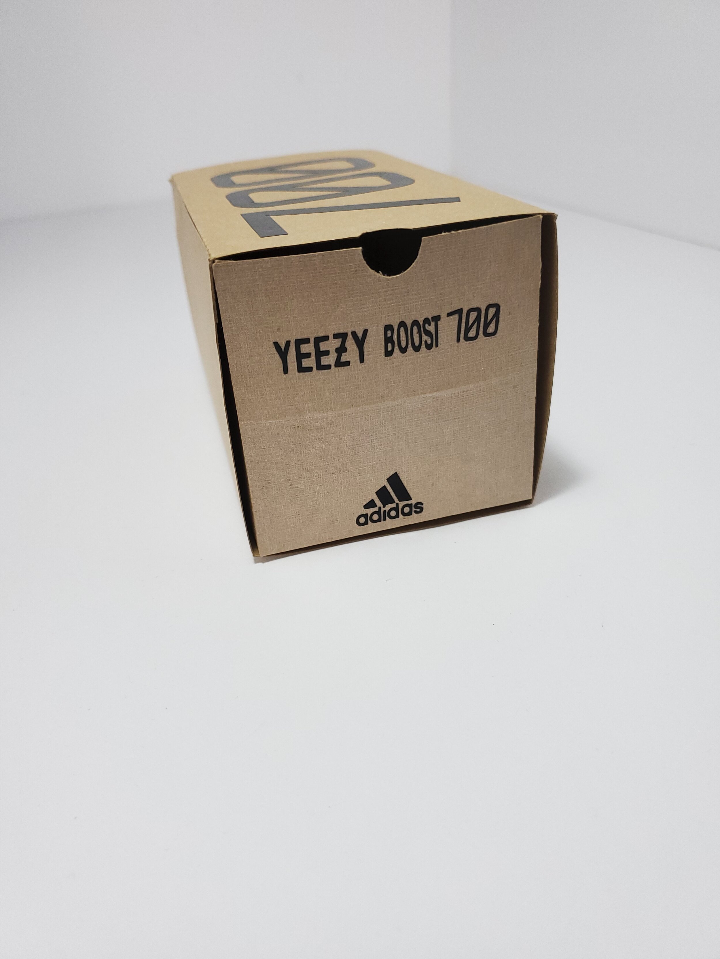 adidas gazelle silver green womens Adidas FZ1267 Yeezy Boost 350 V2 Trainers UK 3.5 👟 main image 1
