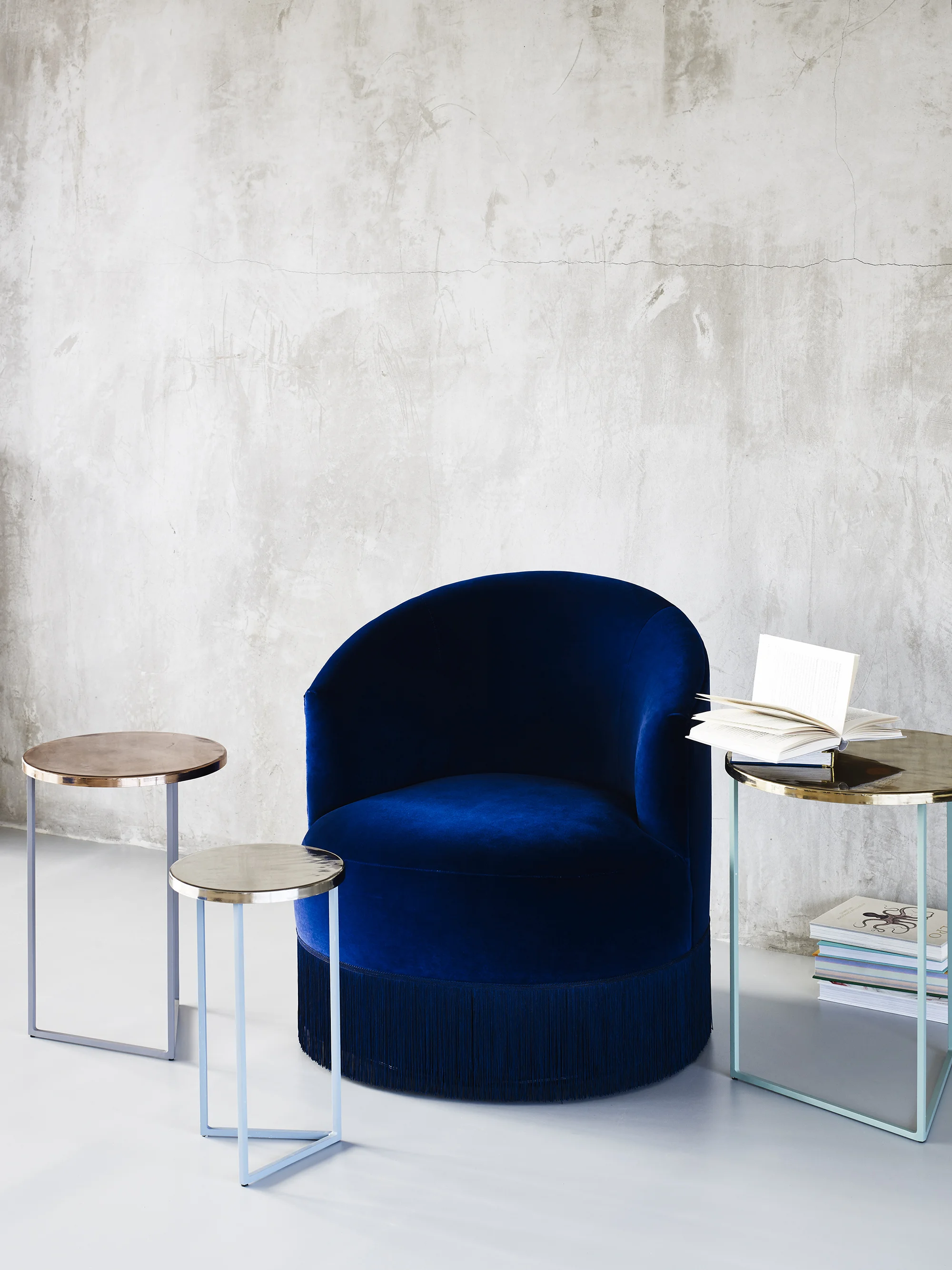 110_SS18_Velvet_chair_and side_tables_110.jpg