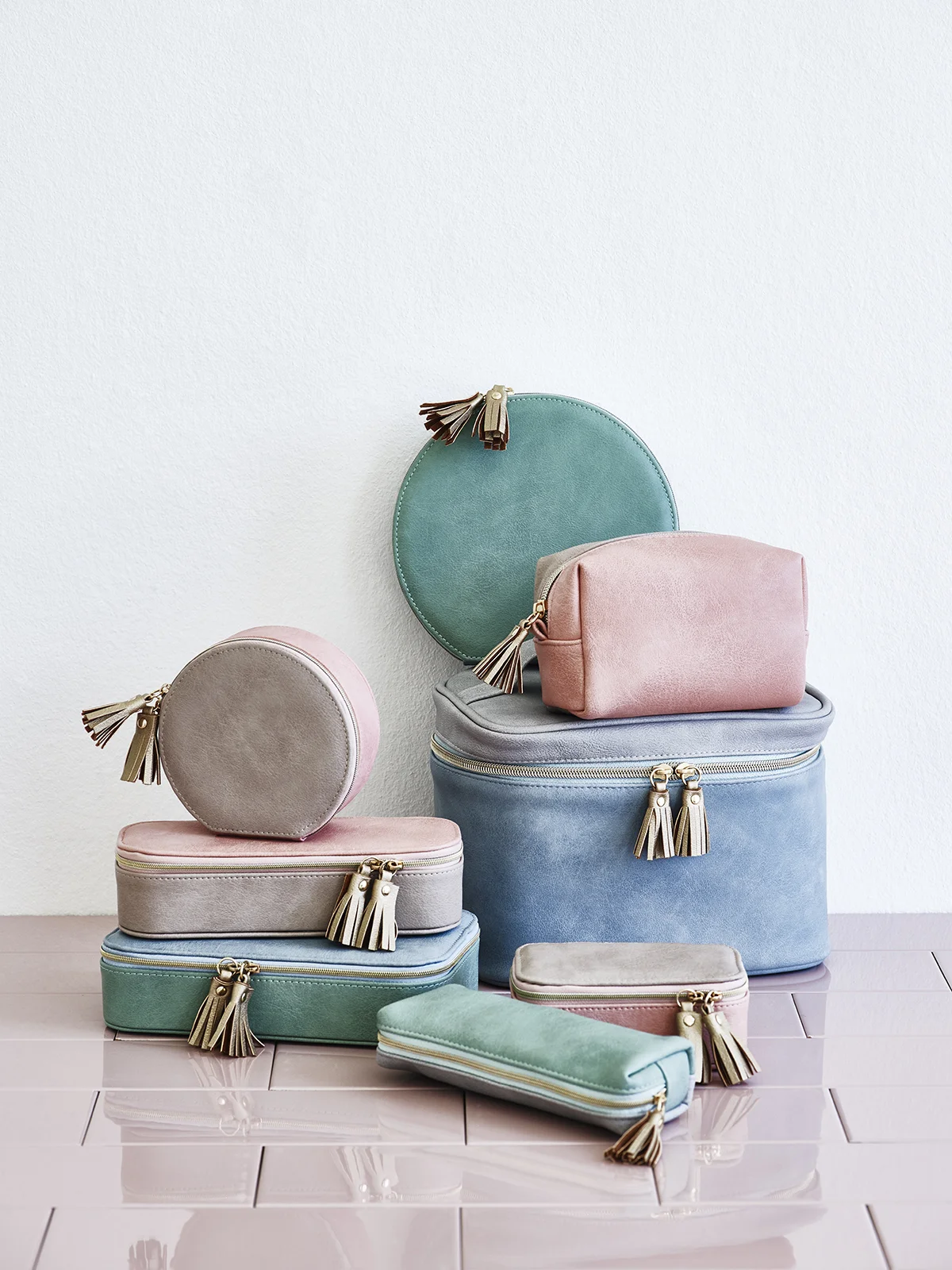 SHOT79_Washbag.jpg