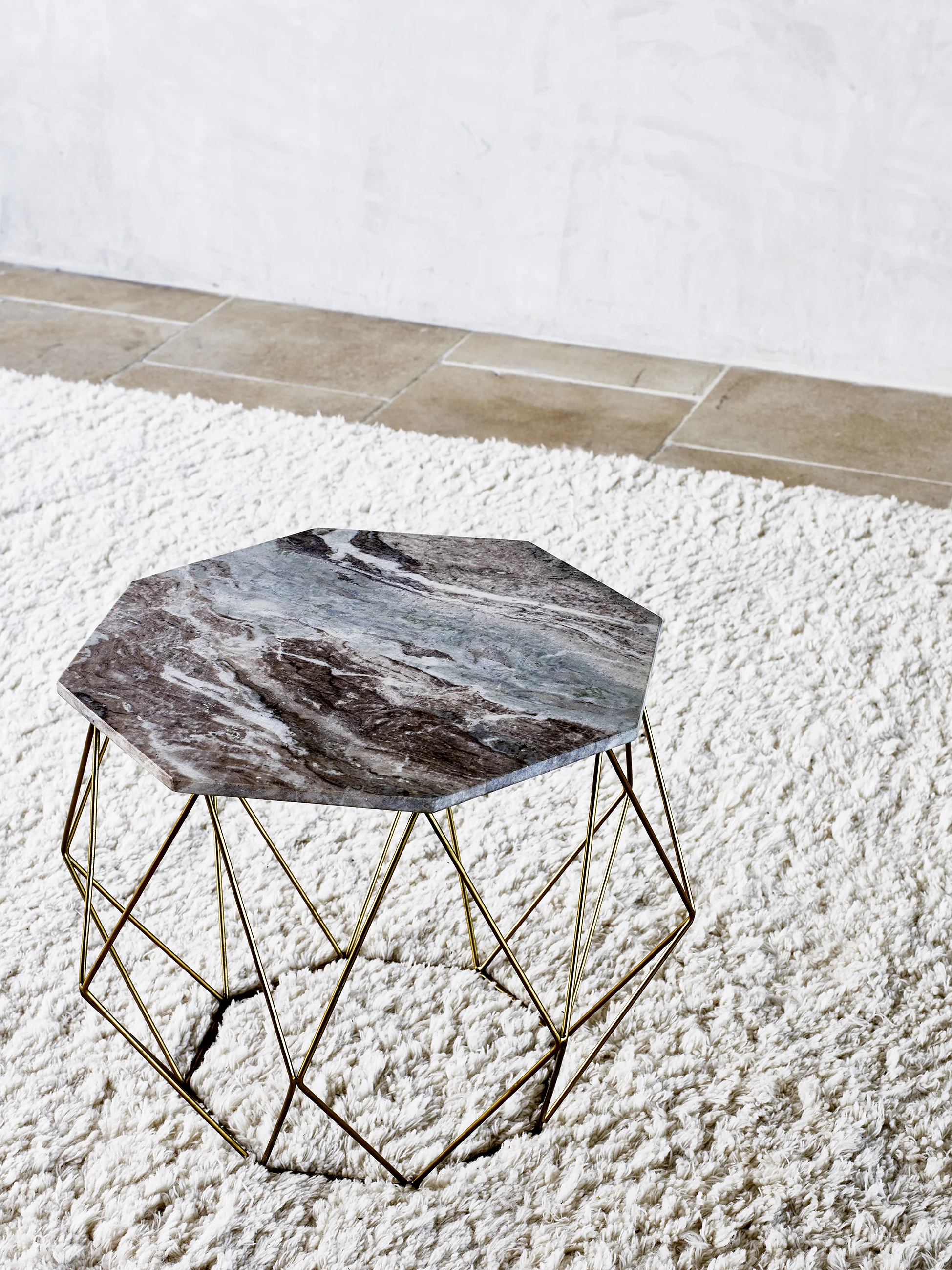26_sidetable_.jpg
