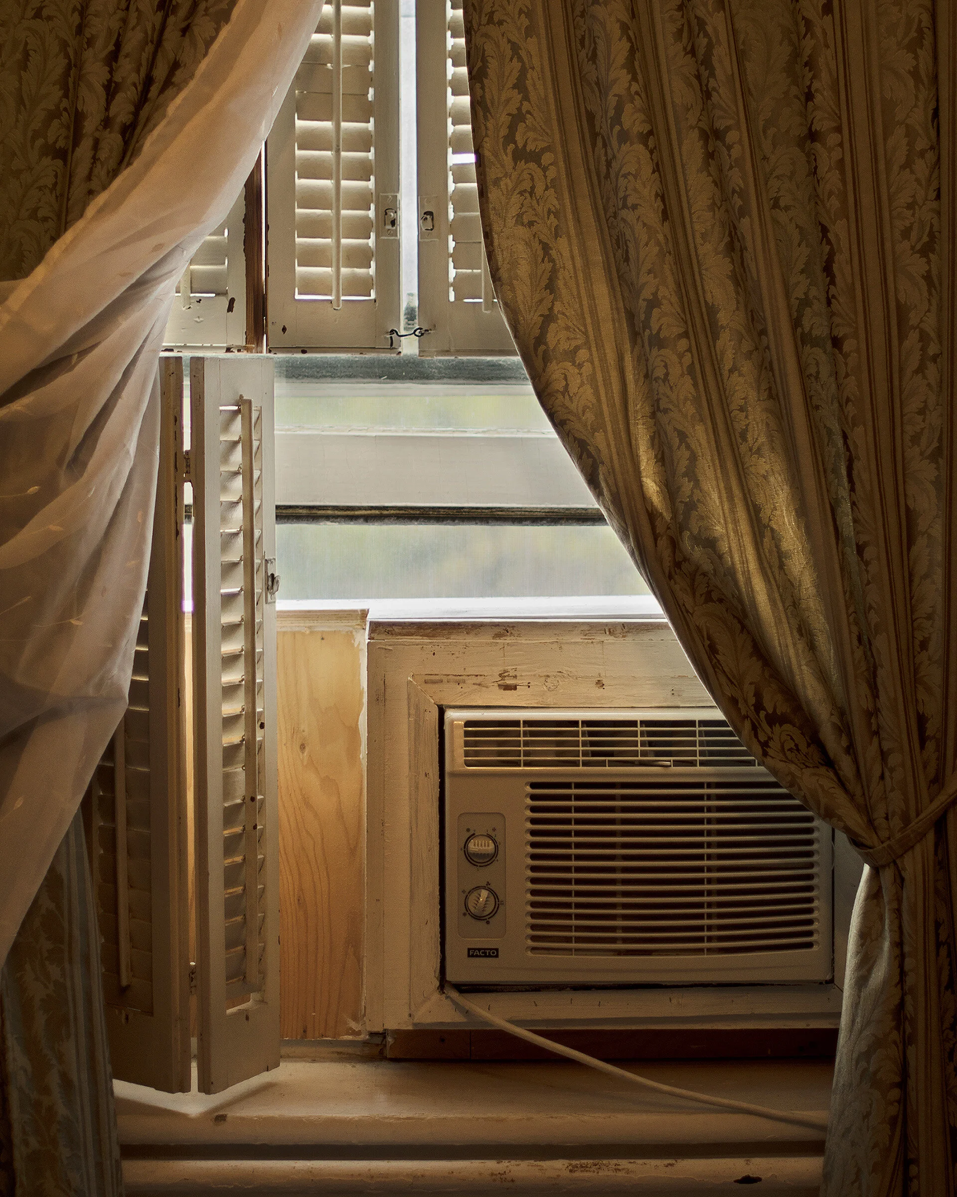 2019QuebecWindow.jpg