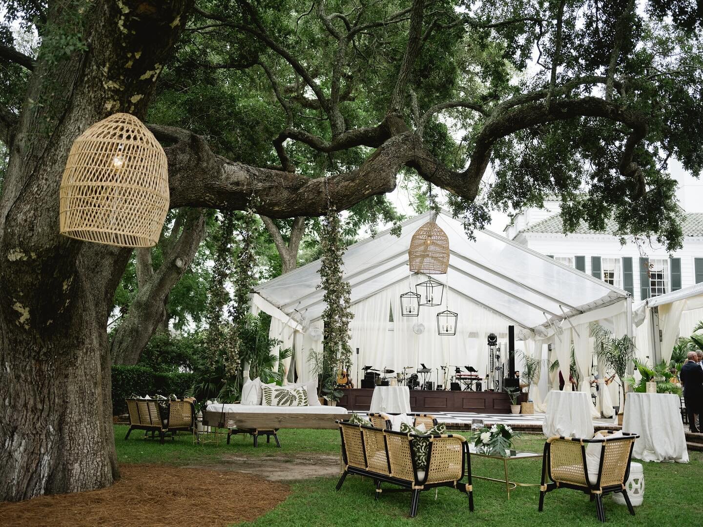Bringing the outside, in!🌿Opting for an open gable tent design allows for a seamless transition for all guests to enjoy the beautiful grounds of Lowndes Grove. 
.
.
.
Photo: @virgilbunao 
Floral: @sygdesigns 
Venue: @pphgevents 
Rentals: @snydereven