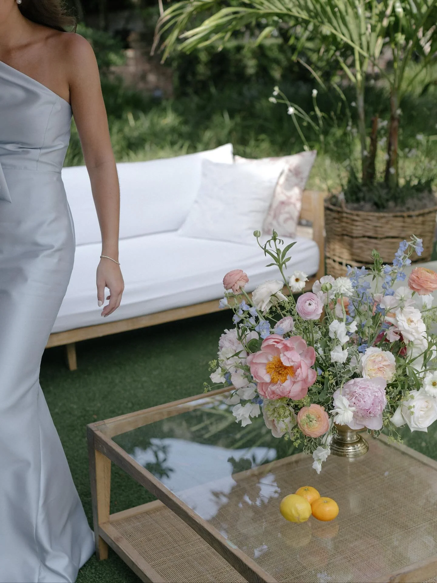 A Southern garden party, reimagined in soft pastel tones and modern grace, for Nicole and Howard. 
.
.
.
Photo: @marcusjollyweddings 
Floral: @festooncharleston 
Rentals: @nuagedesignsinc  @curatedeventscharleston @snyderevents  @emersonjamesrental @
