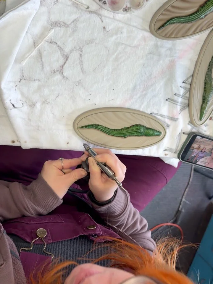 Our artist Hanna working on some custom art Christmas presents. Do you have an item you need custom painted? Email us, call us about any creative idea you would like to bring to life. Check out our website. 513-671-0758
.
.
.
#christmas #presents #ai