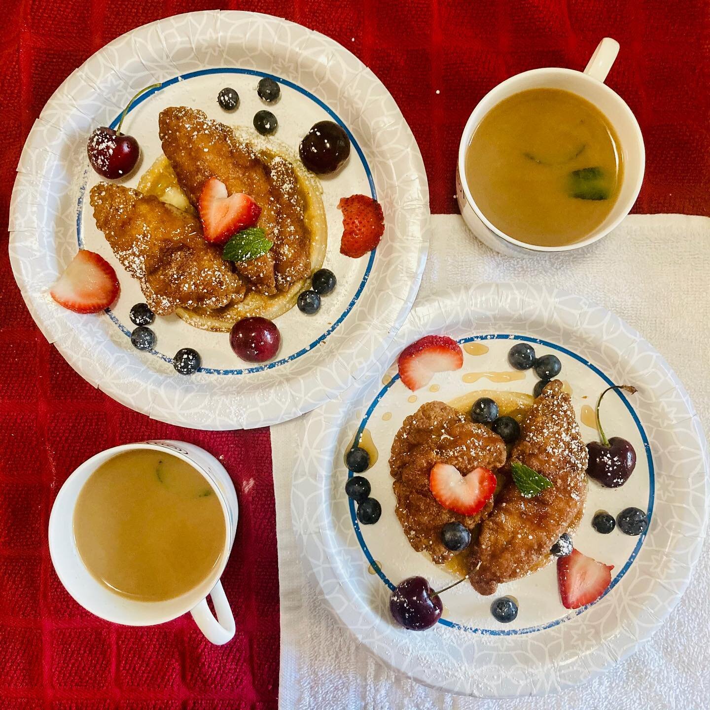 If we had a restaurant, our patriotic, crEATive chicken &lsquo;n waffles with honey butter, berries, a drizzle of syrup &amp; powdered sugar would definitely be on the menu! In the spirit of a low-key holiday weekend, we made a quick brunch today thx