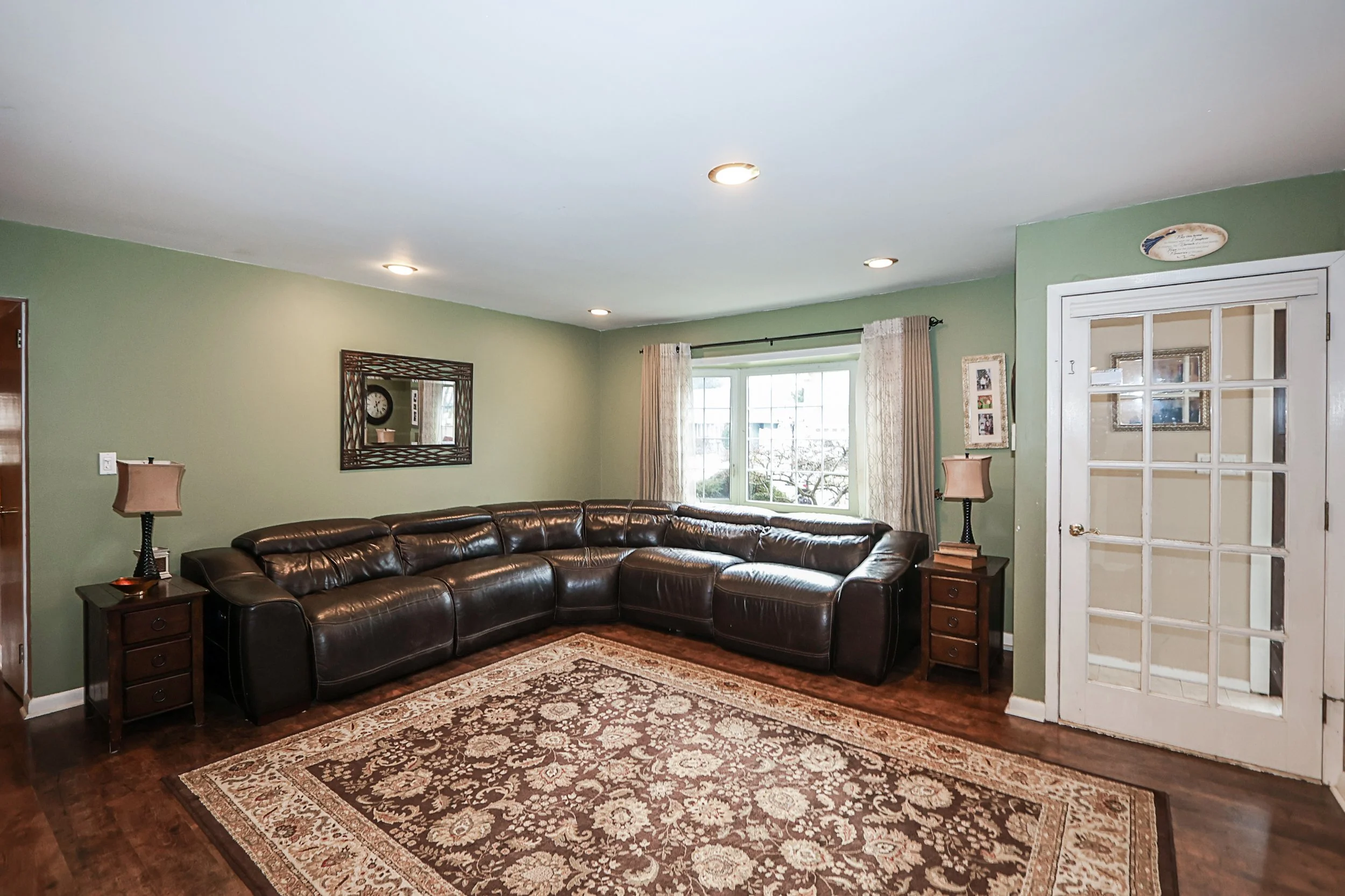 1817 Gardenia Ave, Merrick 6.JPG