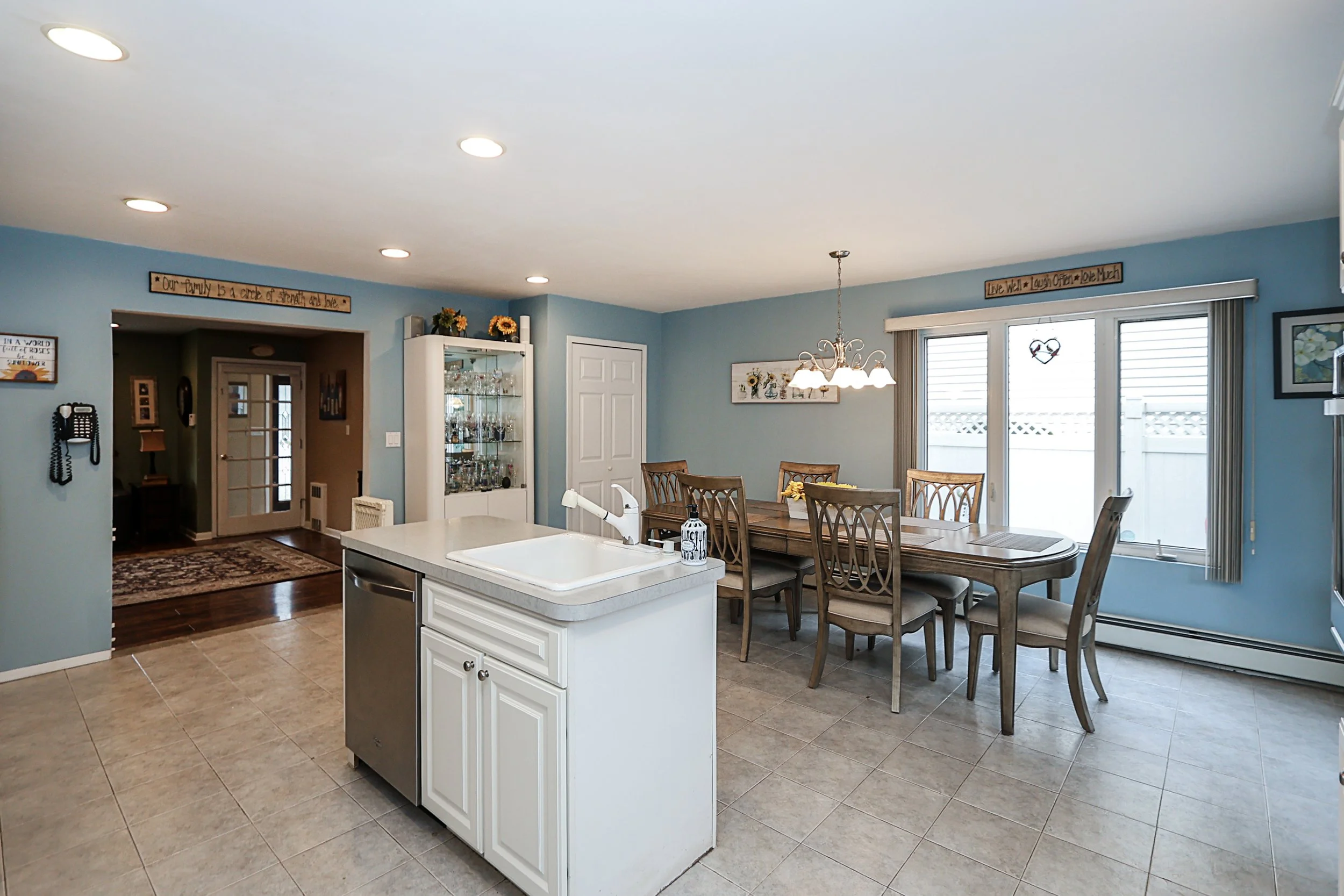 1817 Gardenia Ave, Merrick 13.JPG