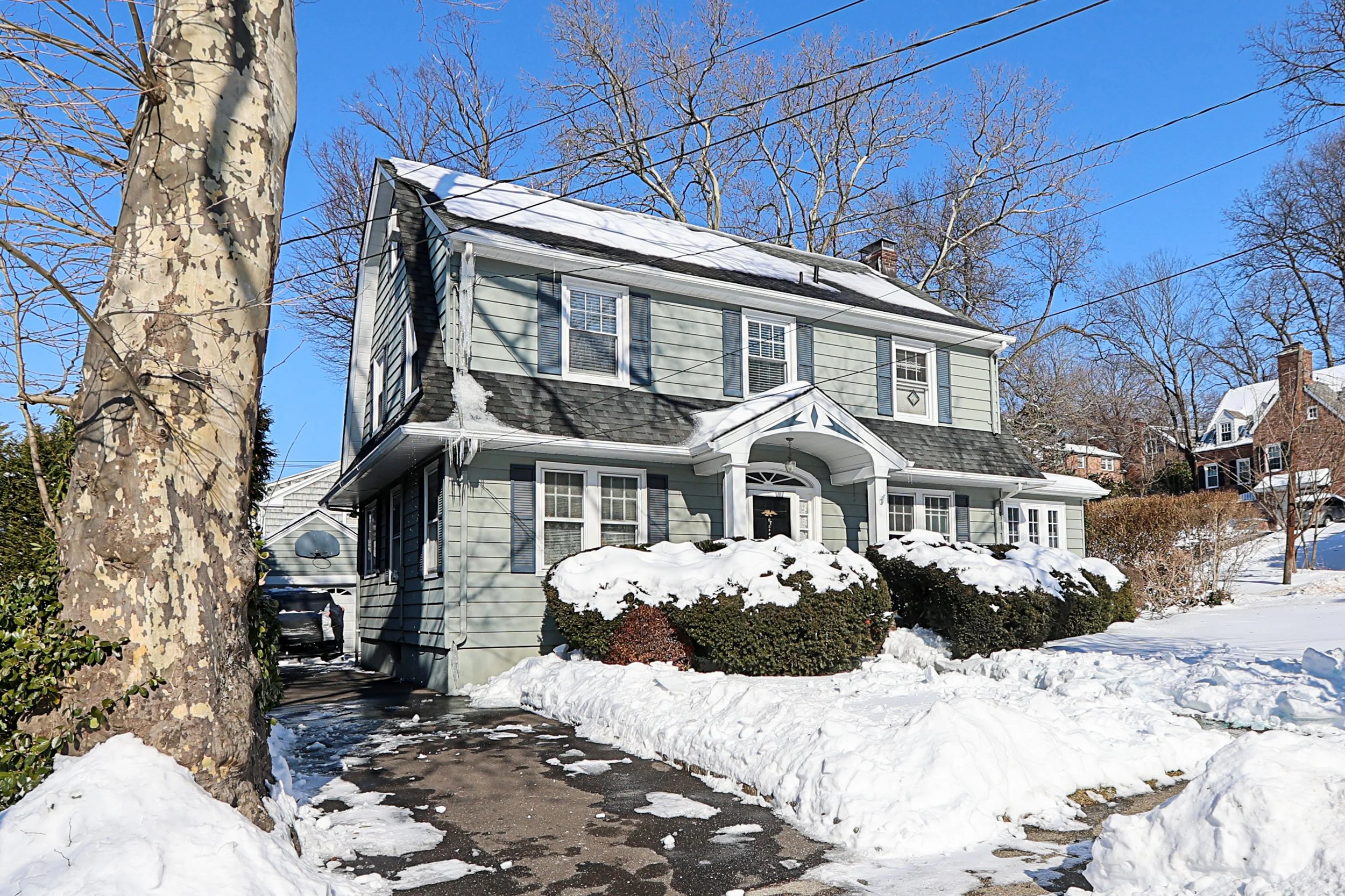 71 Beechwood Ave, Manhasset 3.JPG