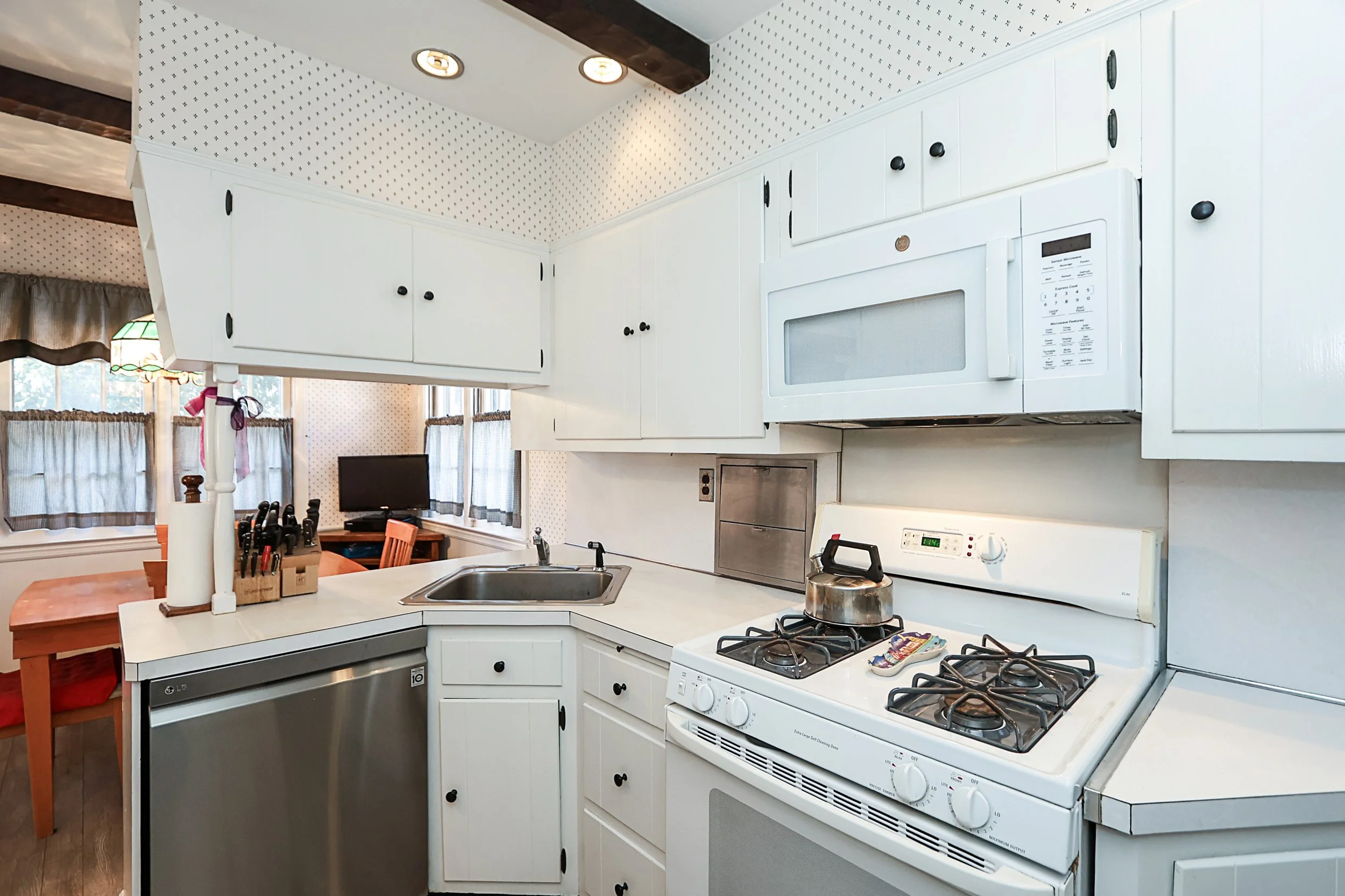 71 Beechwood Ave, Manhasset 19.JPG