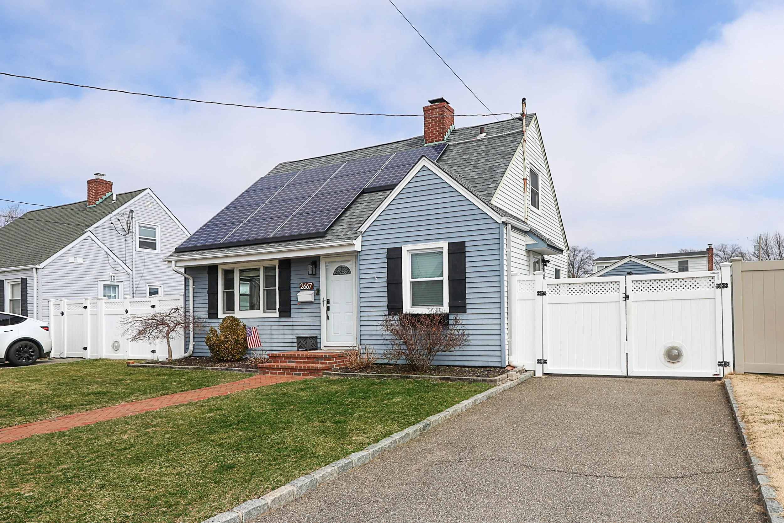 2667 Riverside Ave, Merrick 1.JPG