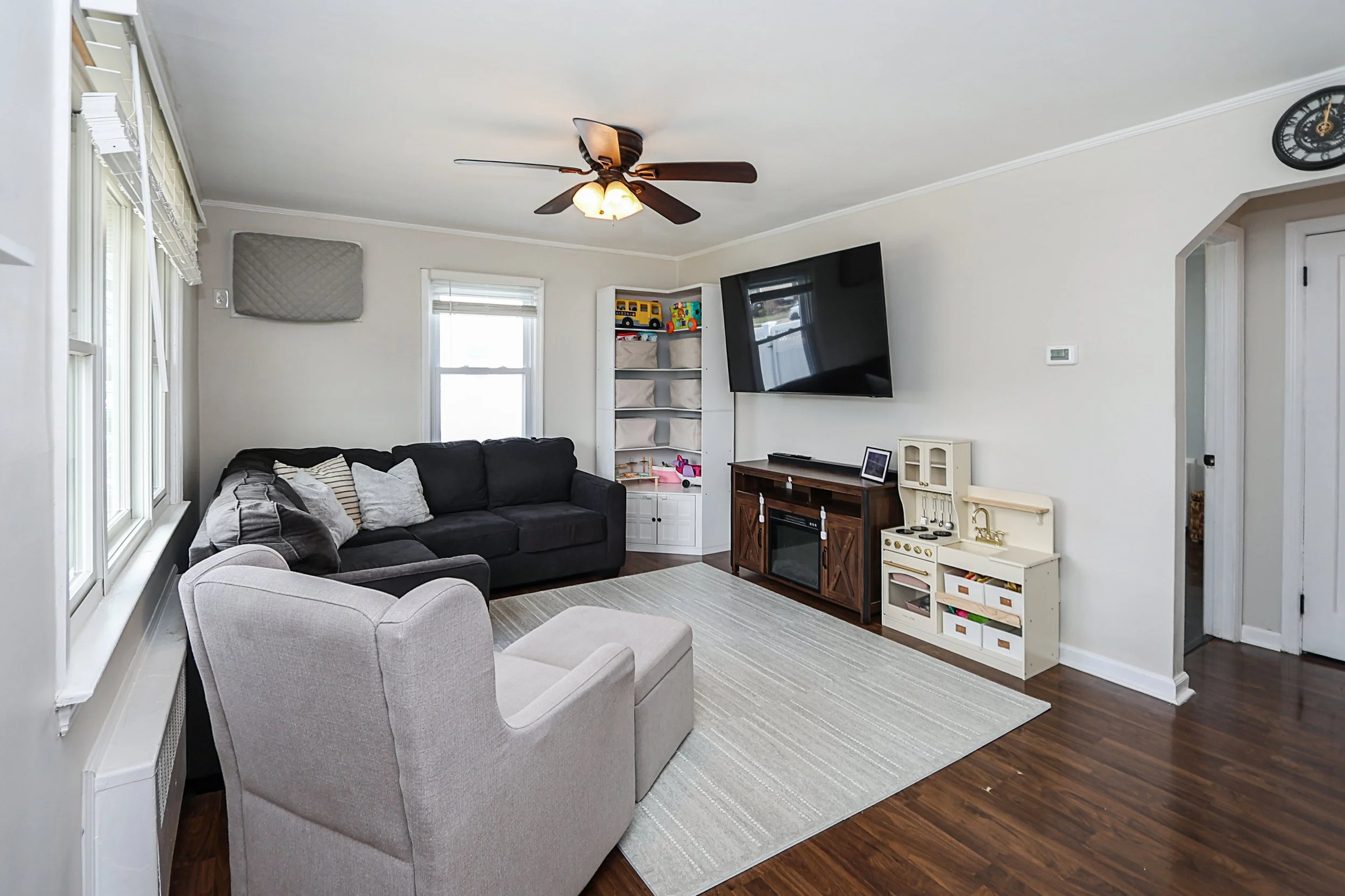 2667 Riverside Ave, Merrick 4.JPG