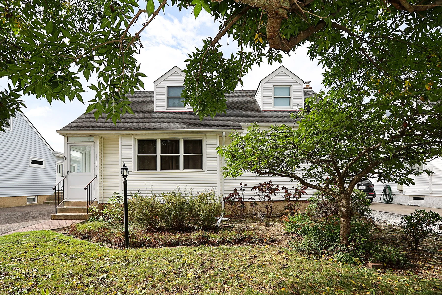 1200 Slabey Ave, Valley Stream 2.JPG