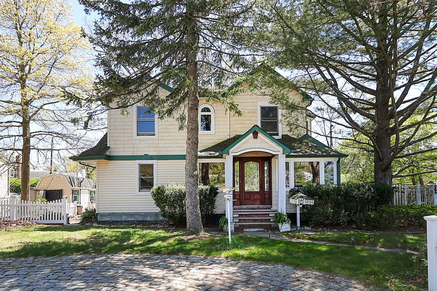 2036 Dow Ave, Merrick 2.JPG