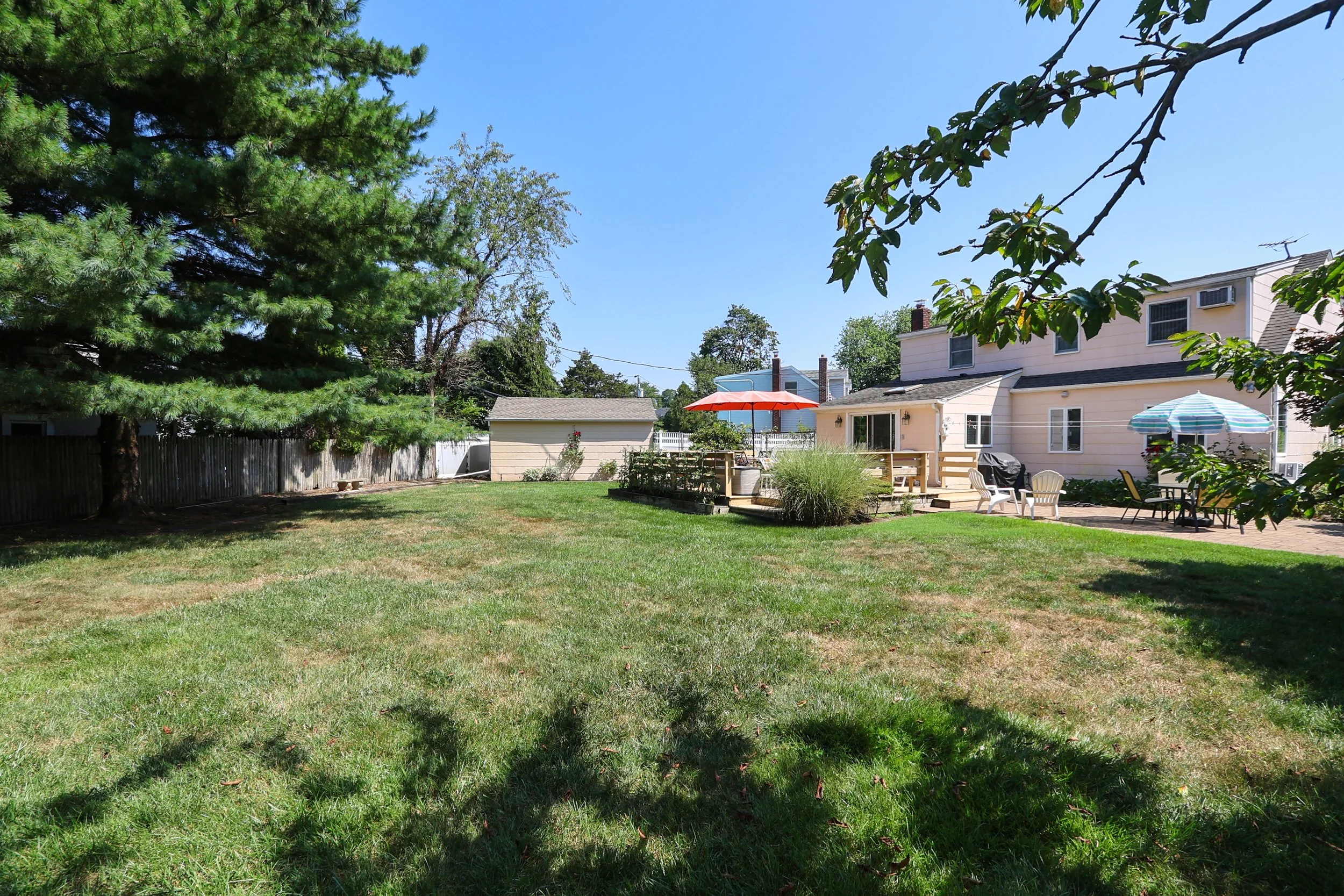 1600 Irving Ct, North Bellmore 34.JPG