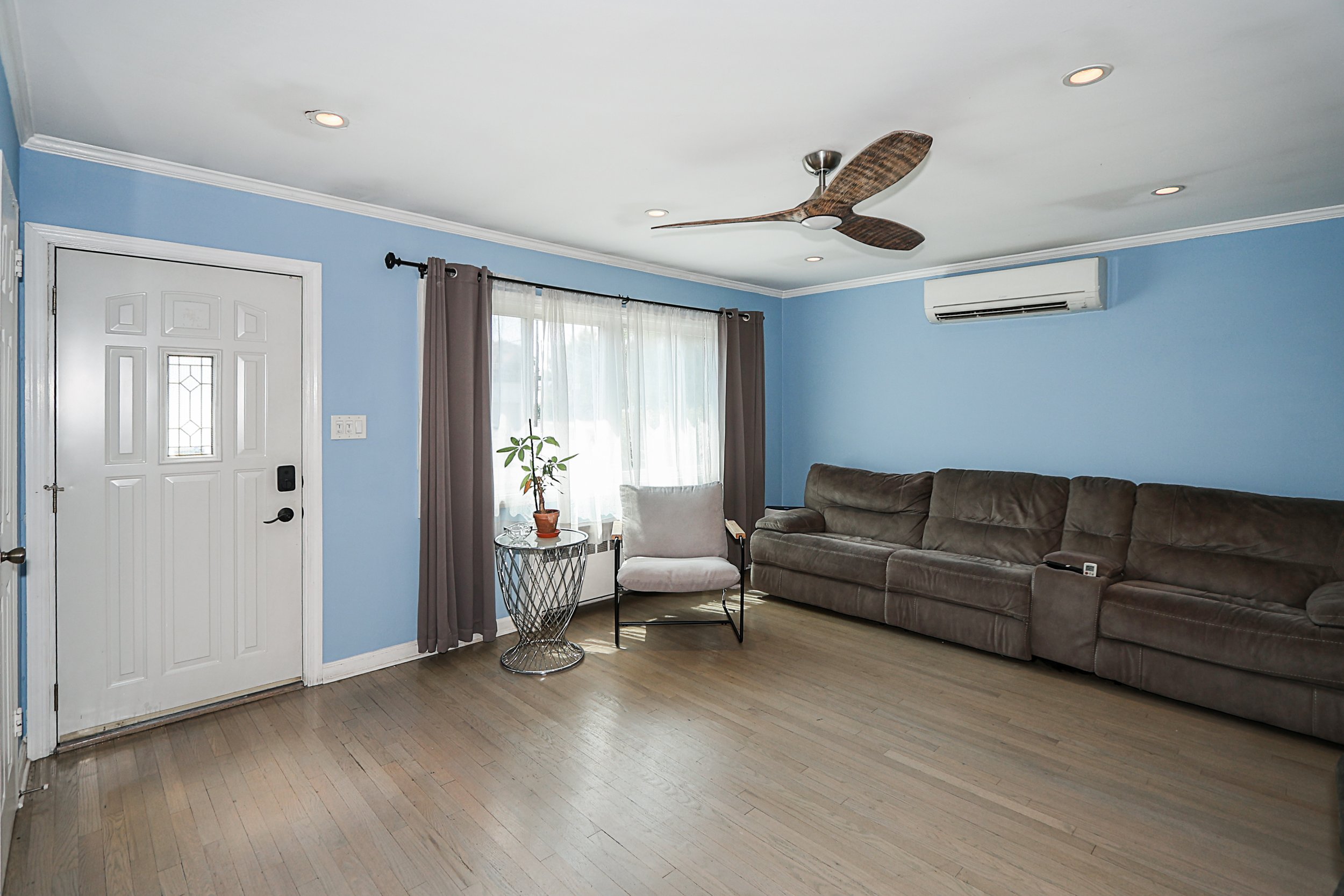 50 Kingston Ave, Floral Park 5.JPG