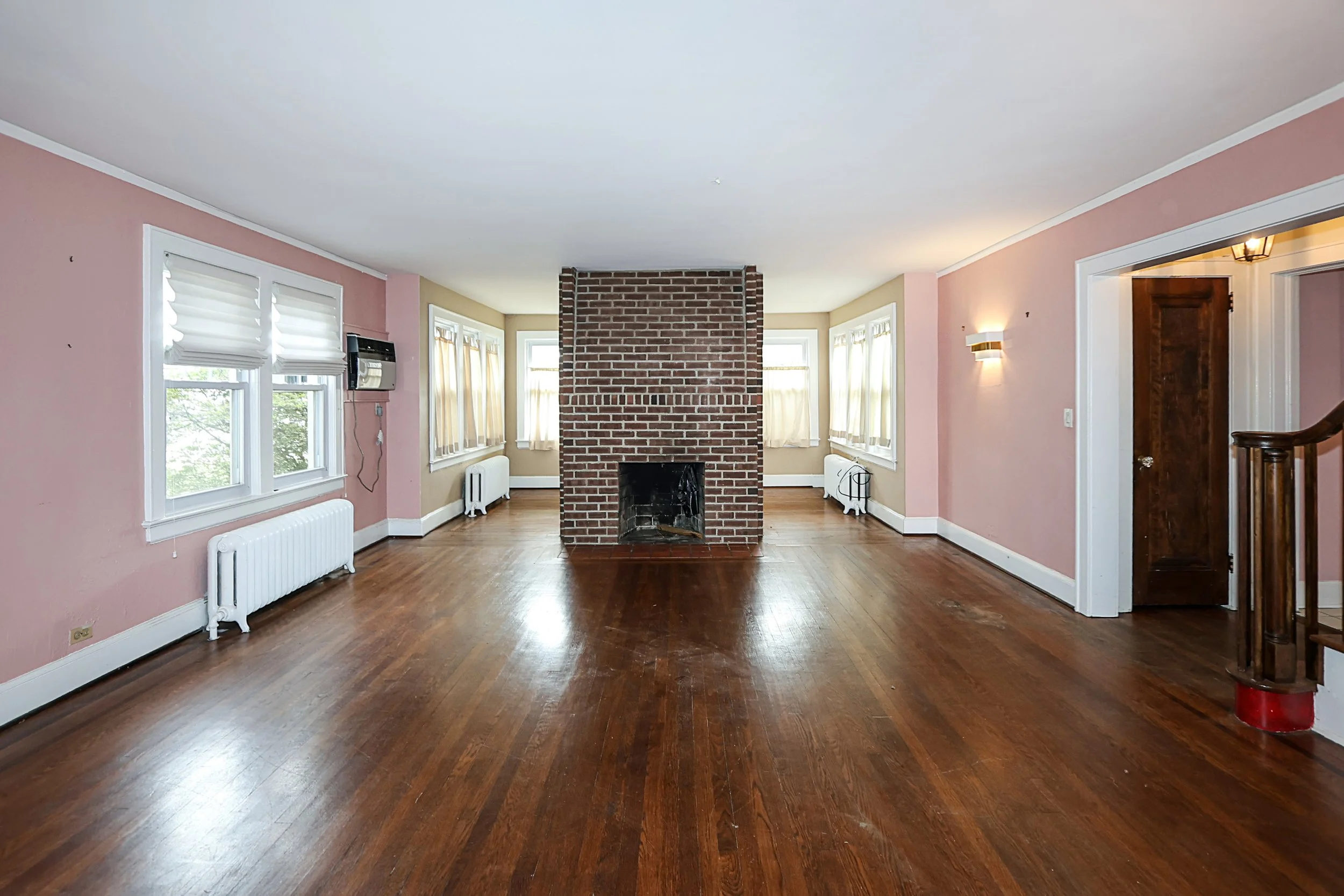 52-50 Little Neck Pkwy, Little Neck 7.JPG