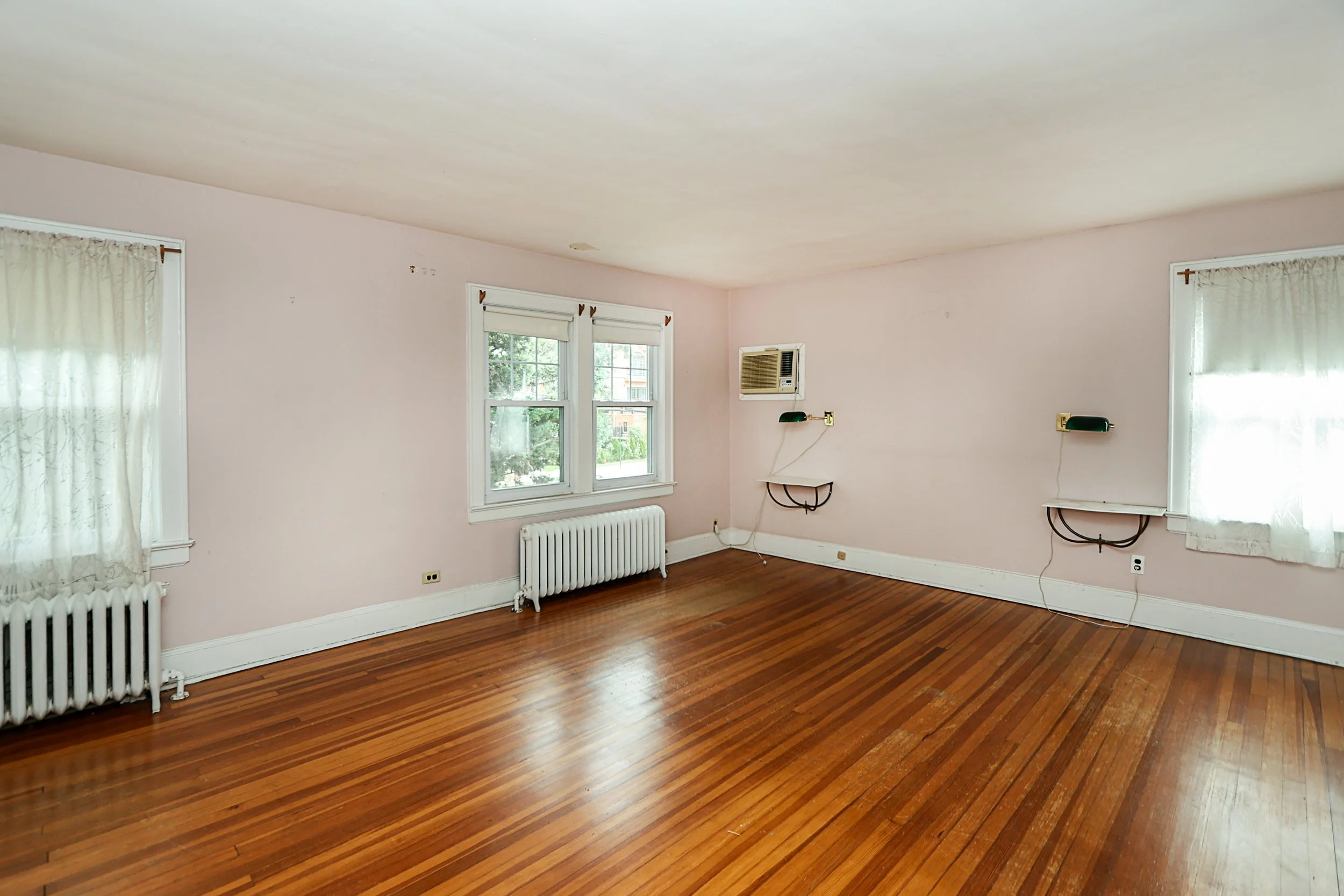 52-50 Little Neck Pkwy, Little Neck 23.JPG