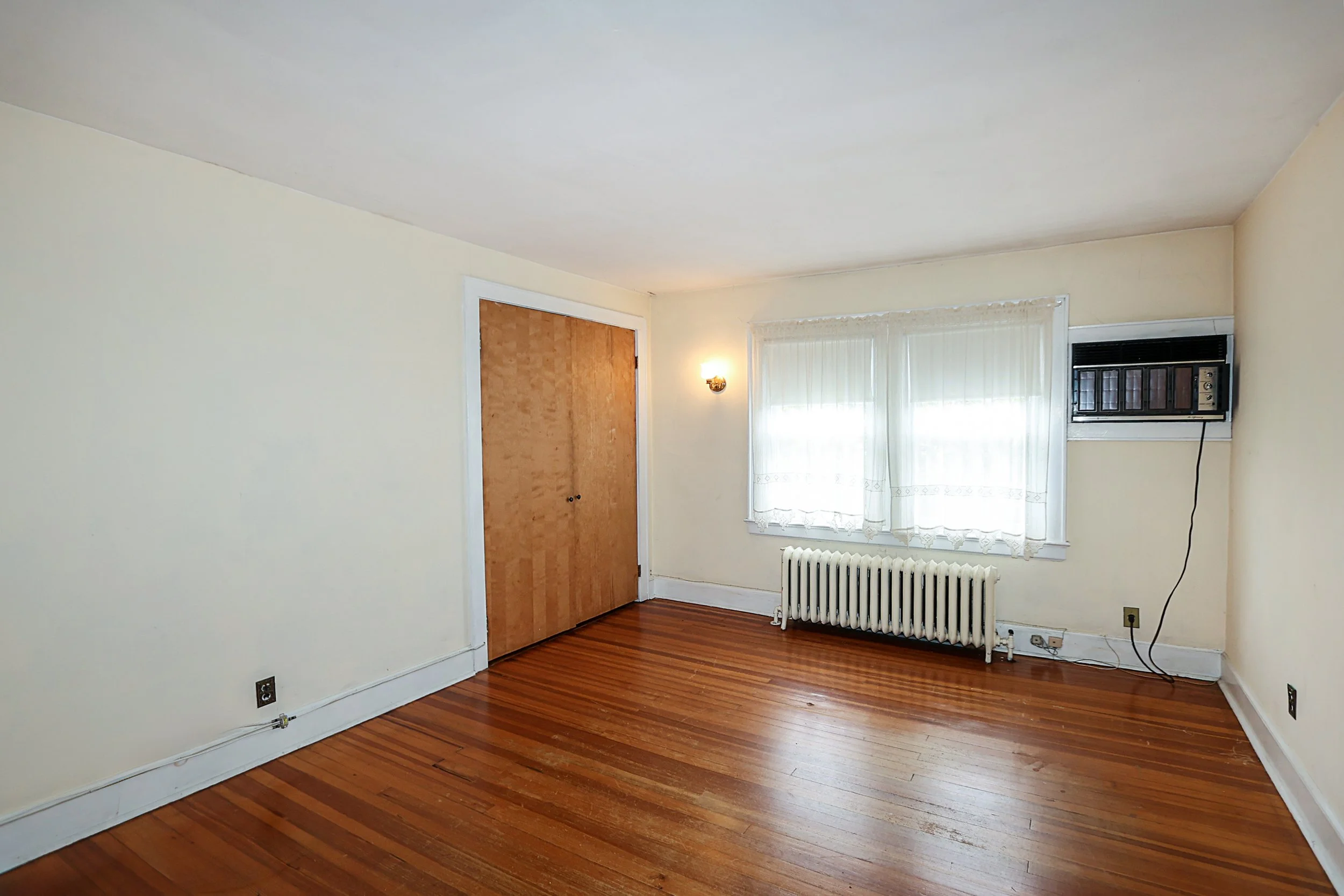 52-50 Little Neck Pkwy, Little Neck 26.JPG