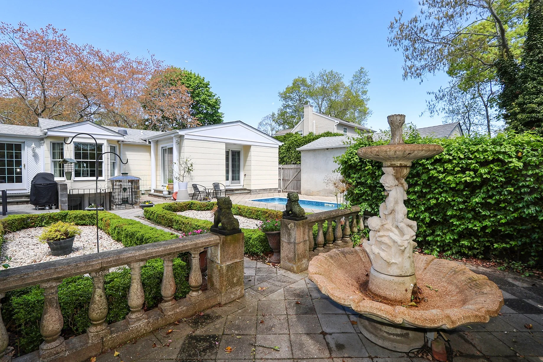 45 Holiday Blvd, Center Moriches 31.JPG