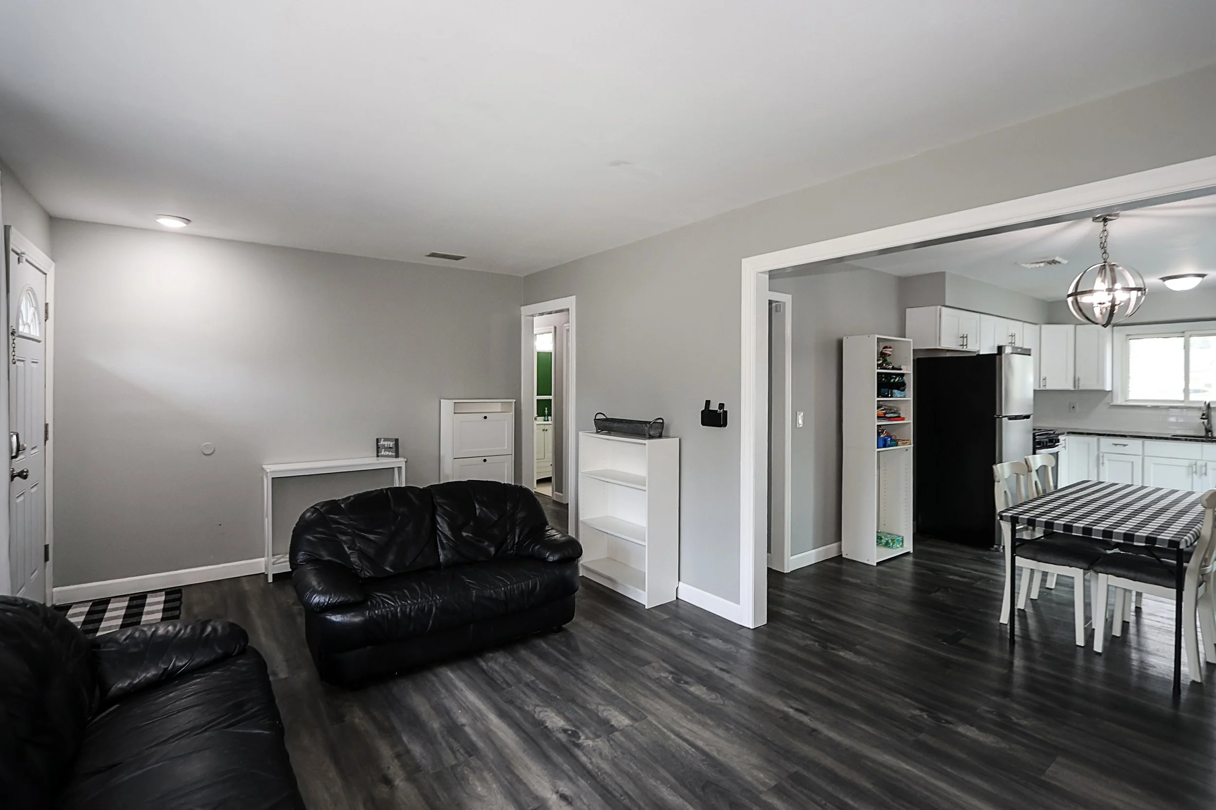 4 Naples Ave, Central Islip 7.JPG