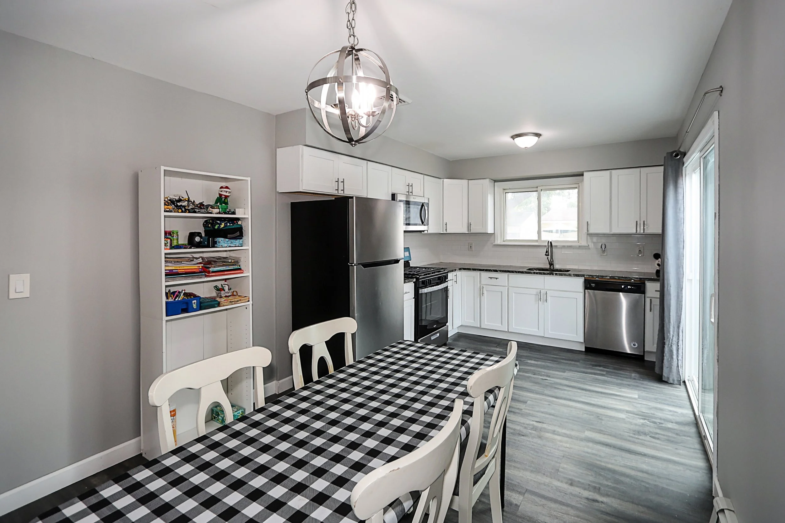 4 Naples Ave, Central Islip 10.JPG