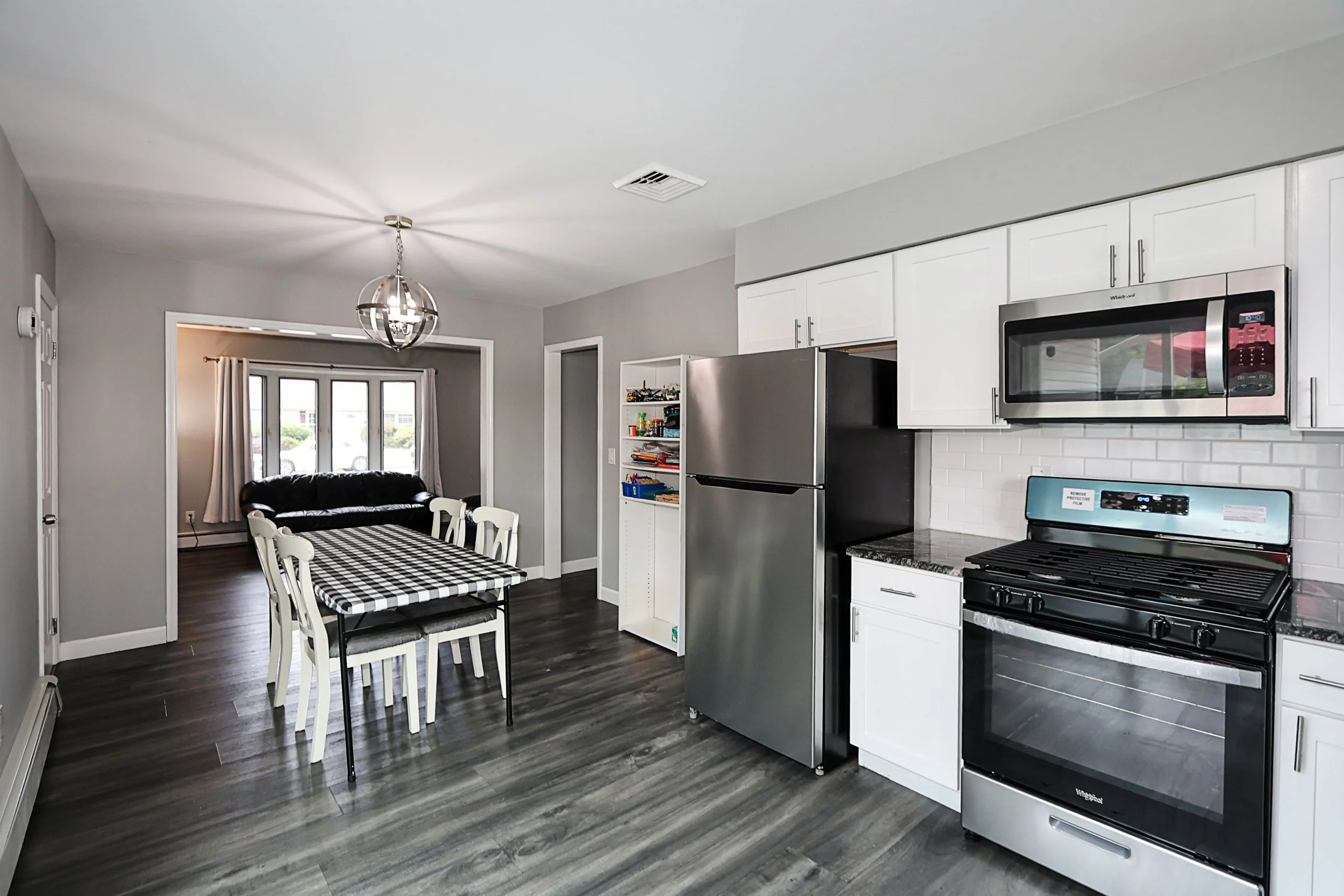 4 Naples Ave, Central Islip 16.JPG