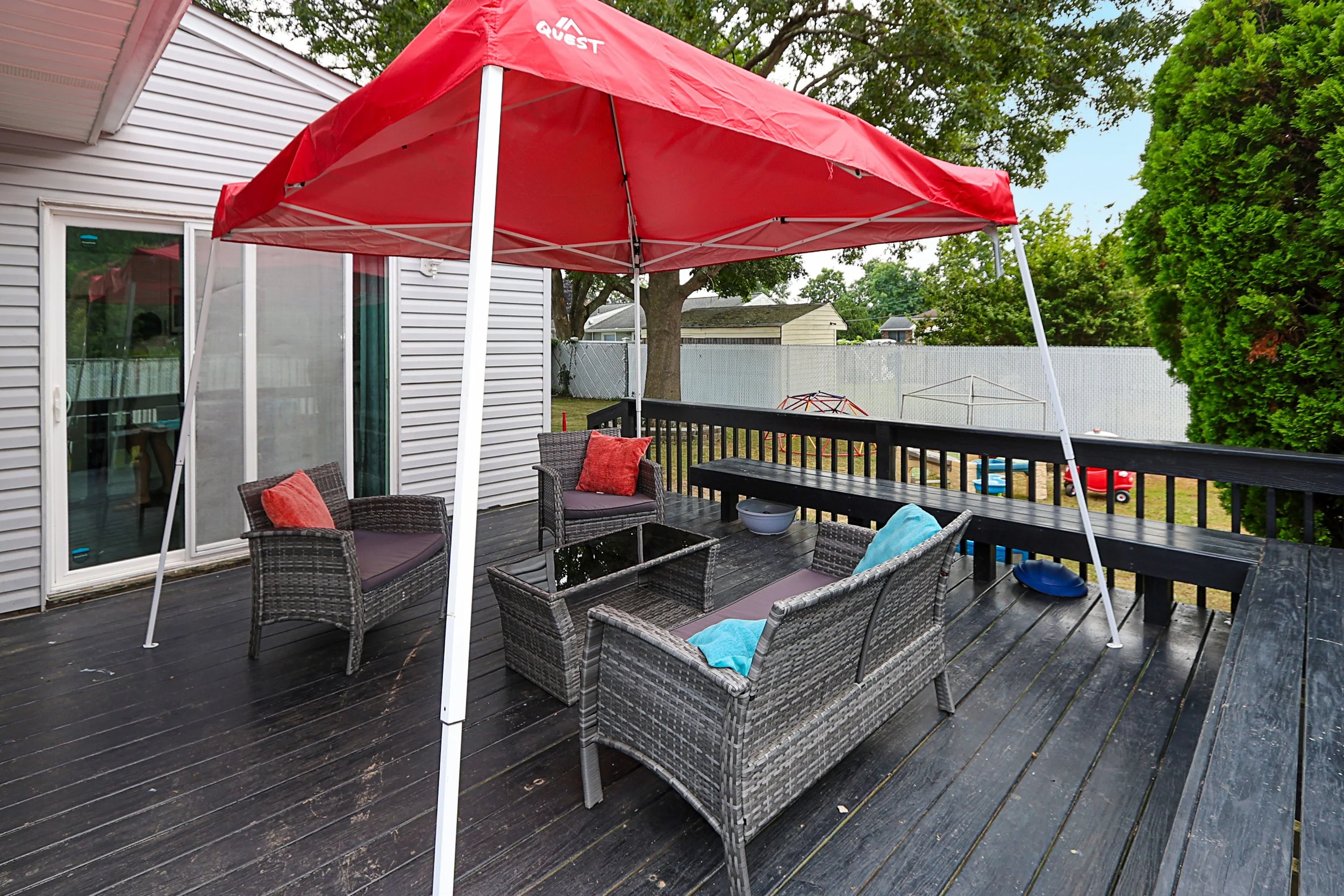 4 Naples Ave, Central Islip 30.JPG