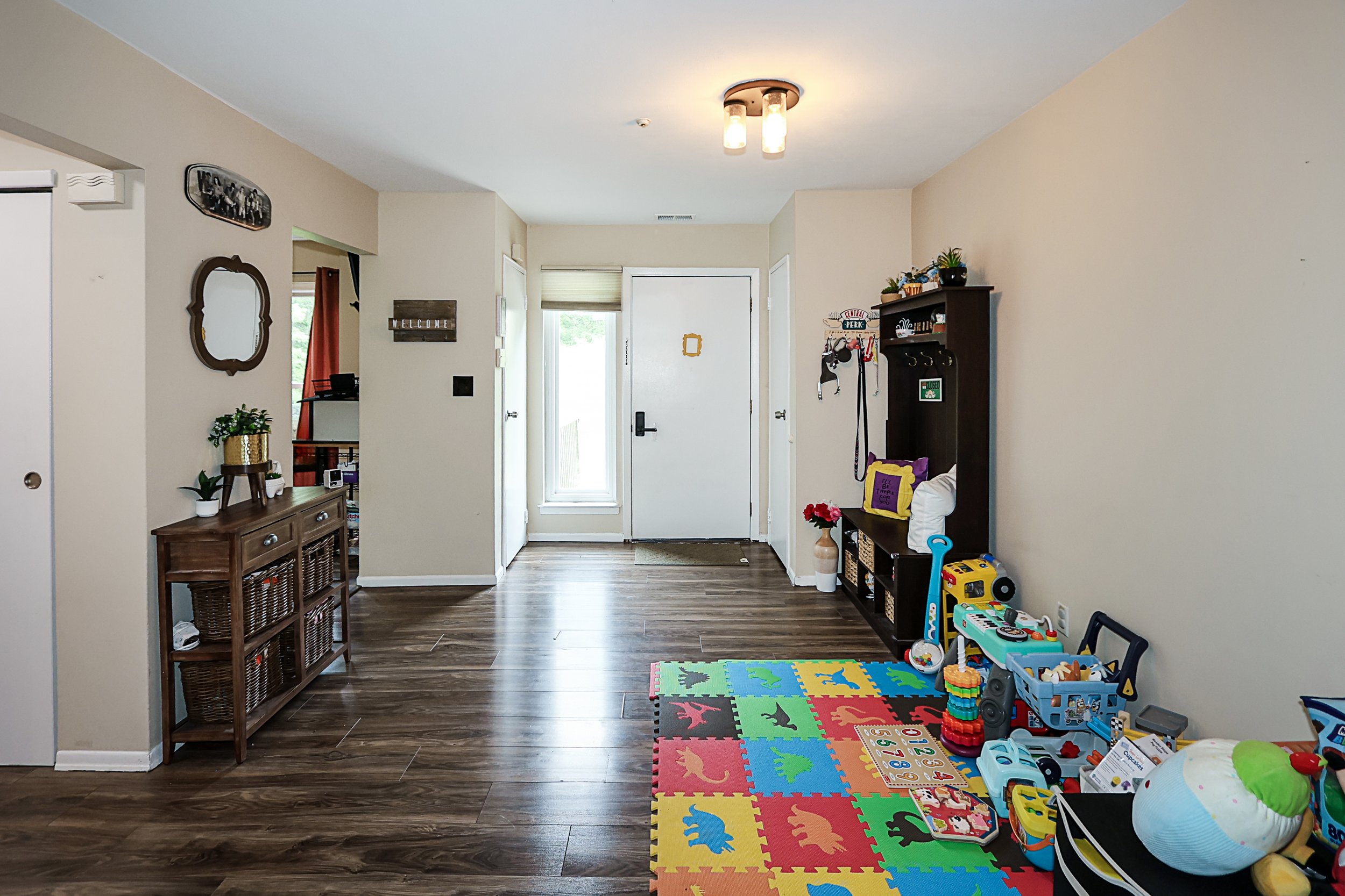 15 Juniper Court, Selden 8.JPG