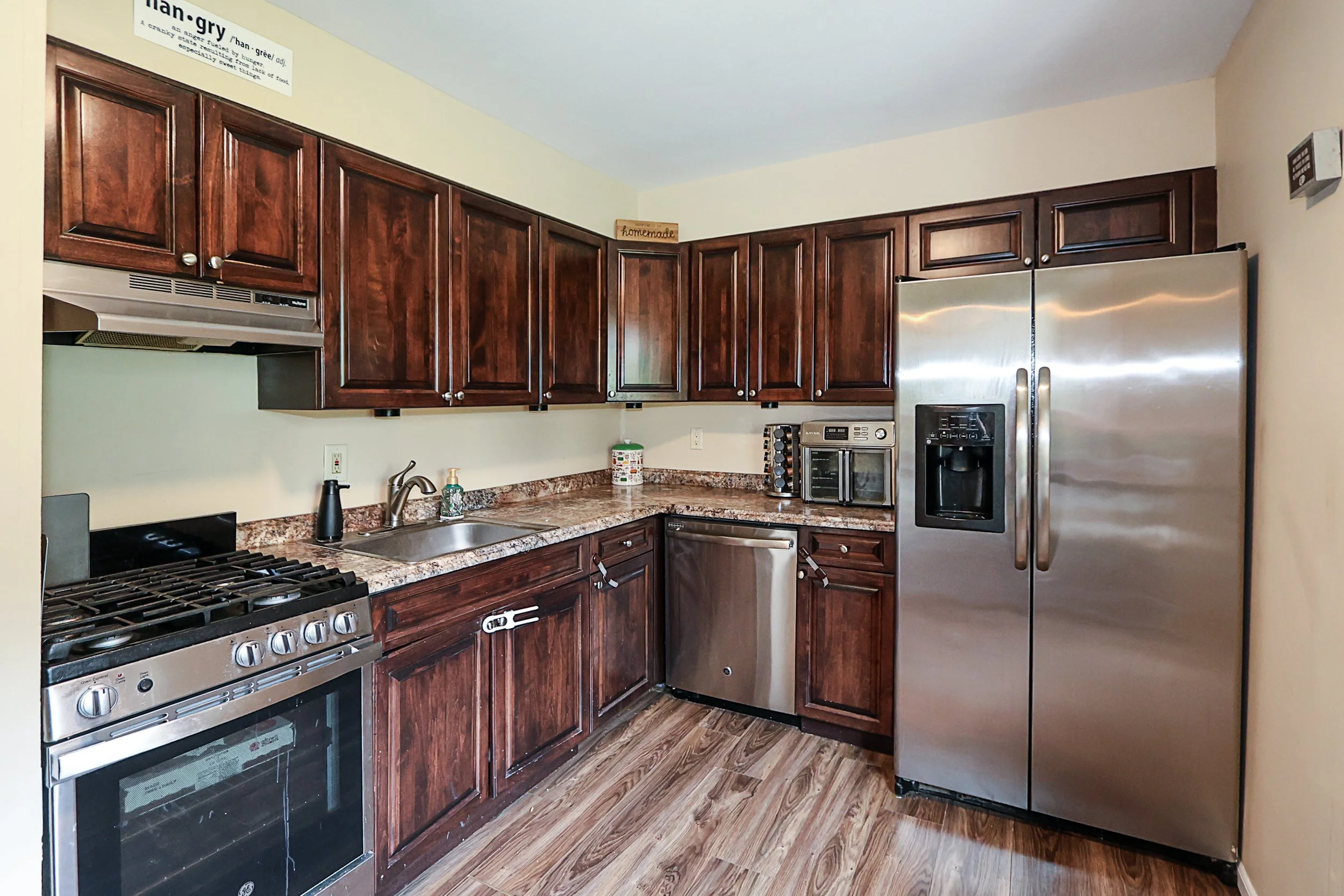 15 Juniper Court, Selden 11.JPG