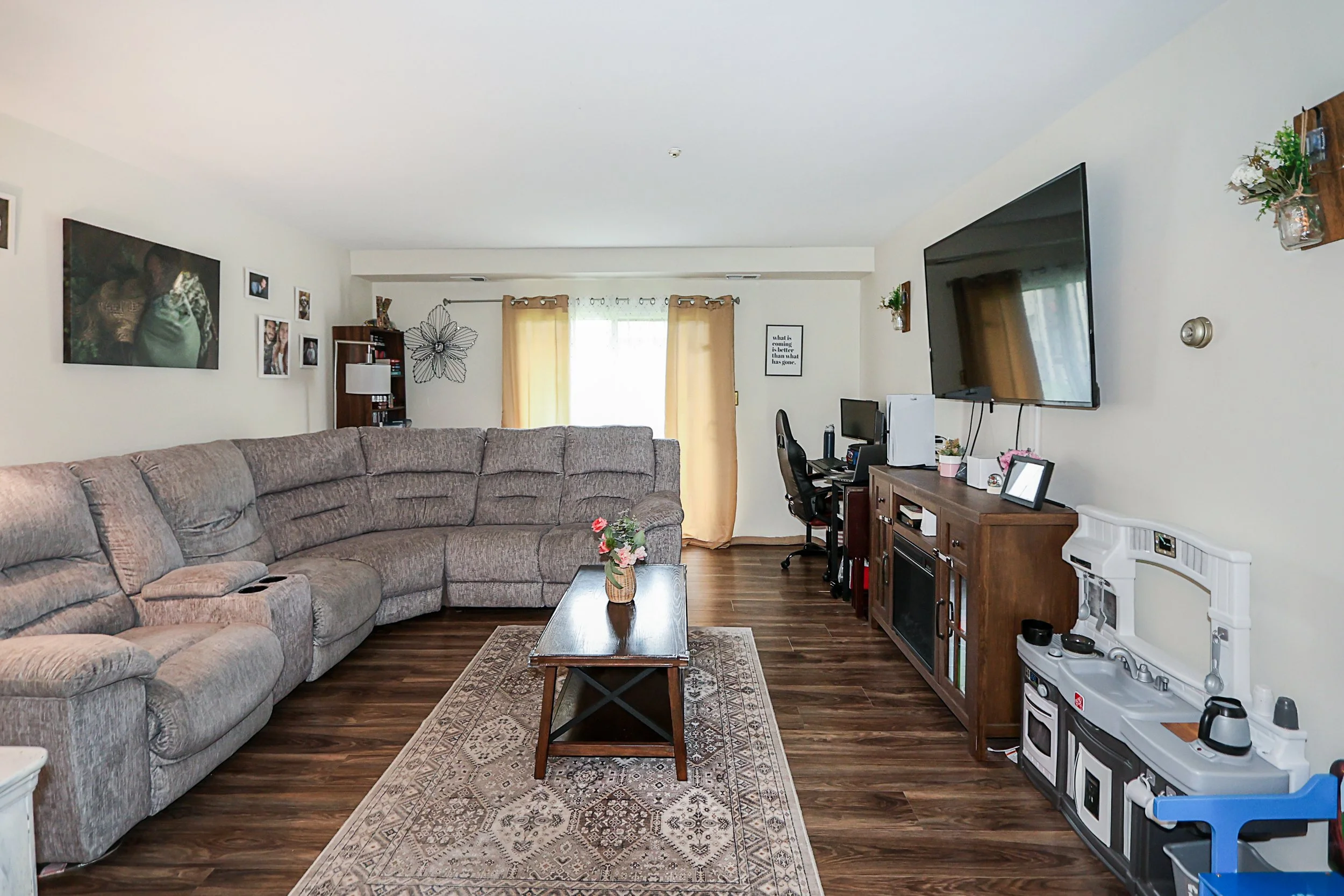 15 Juniper Court, Selden 15.JPG
