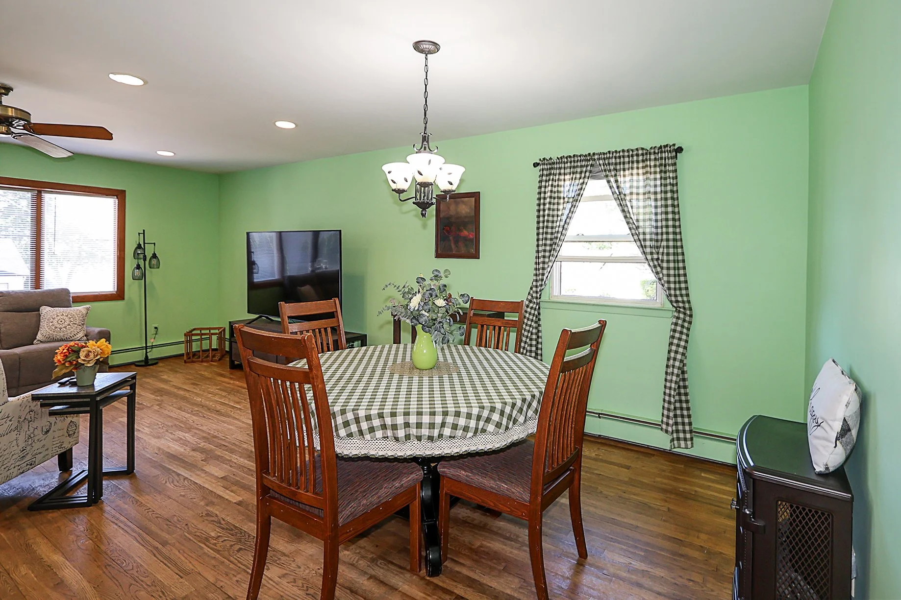 1839 Aetna Pl, Merrick 12.JPG