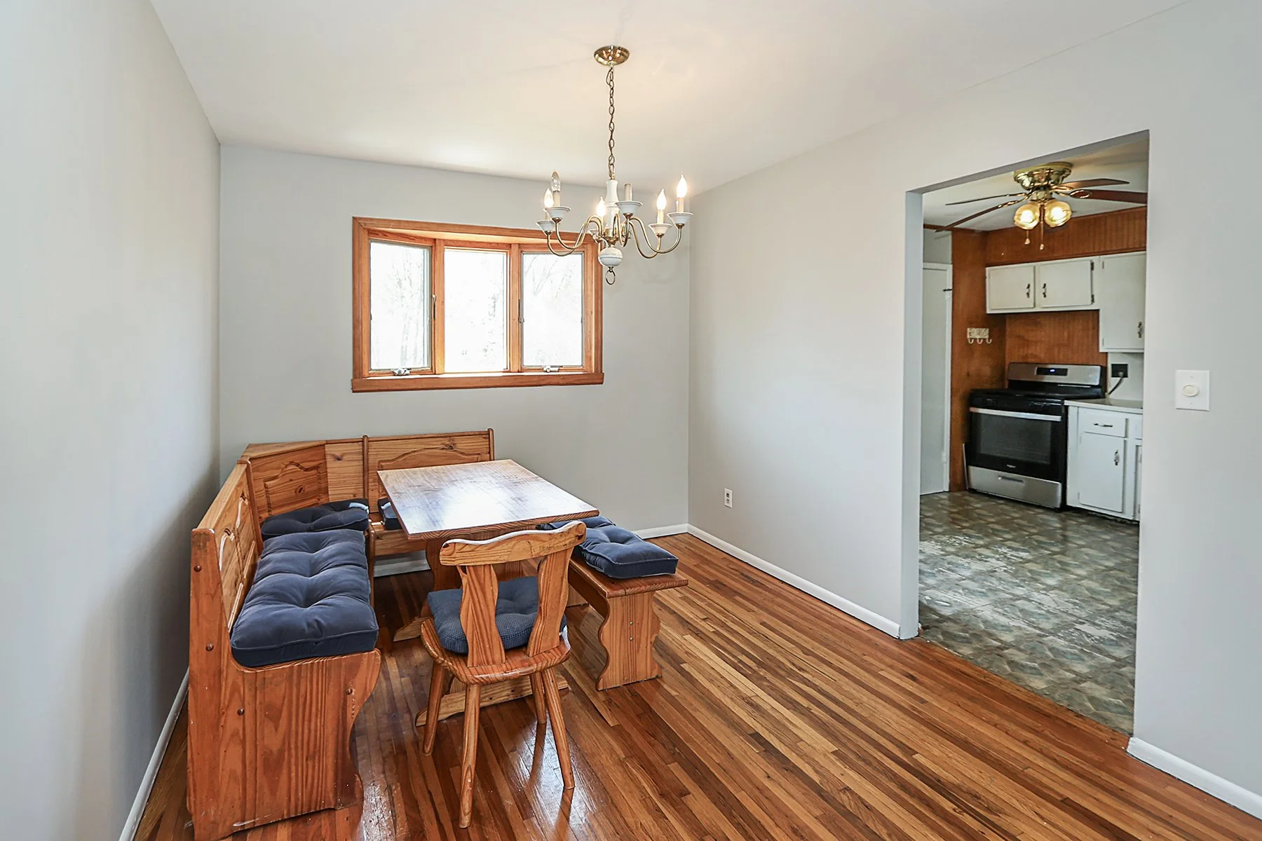 104 Utica St, Bay Shore 13.JPG