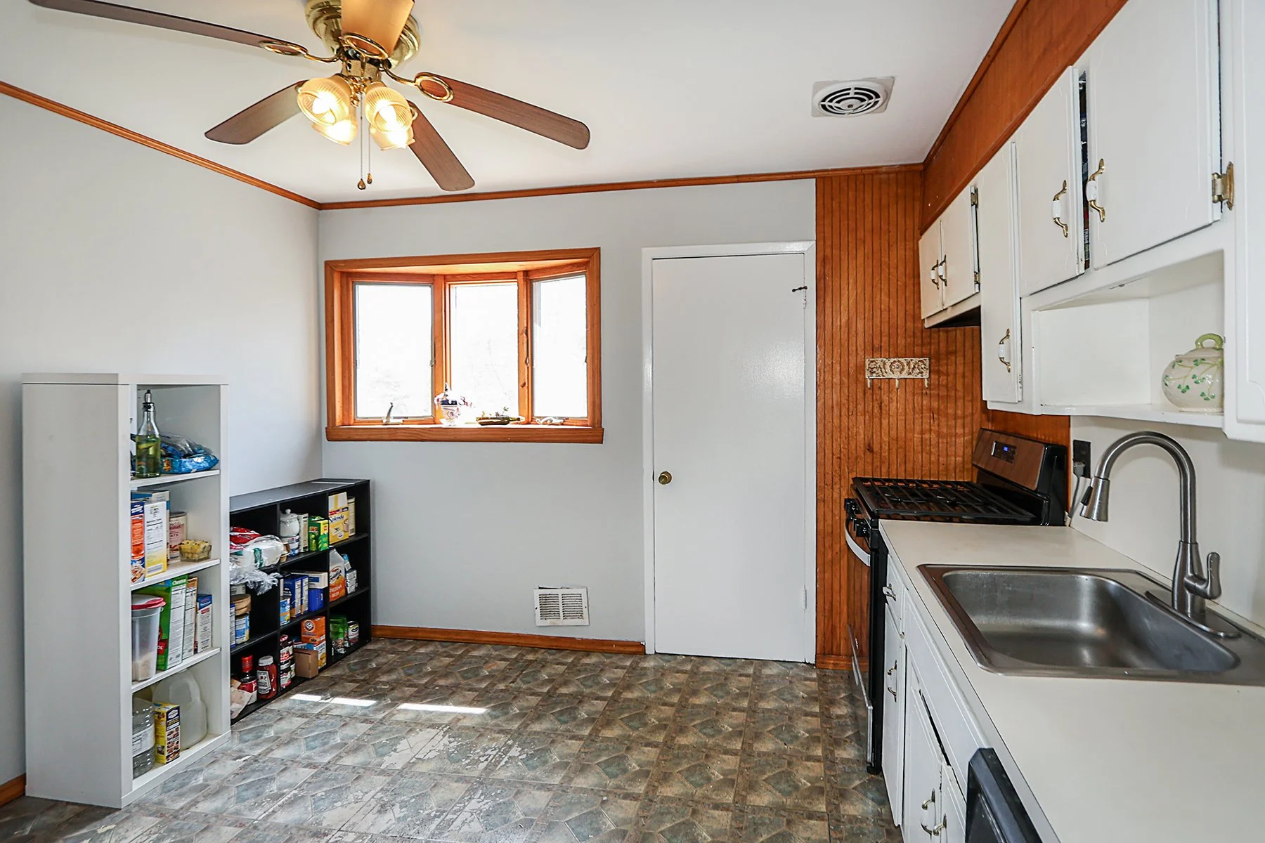 104 Utica St, Bay Shore 17.JPG
