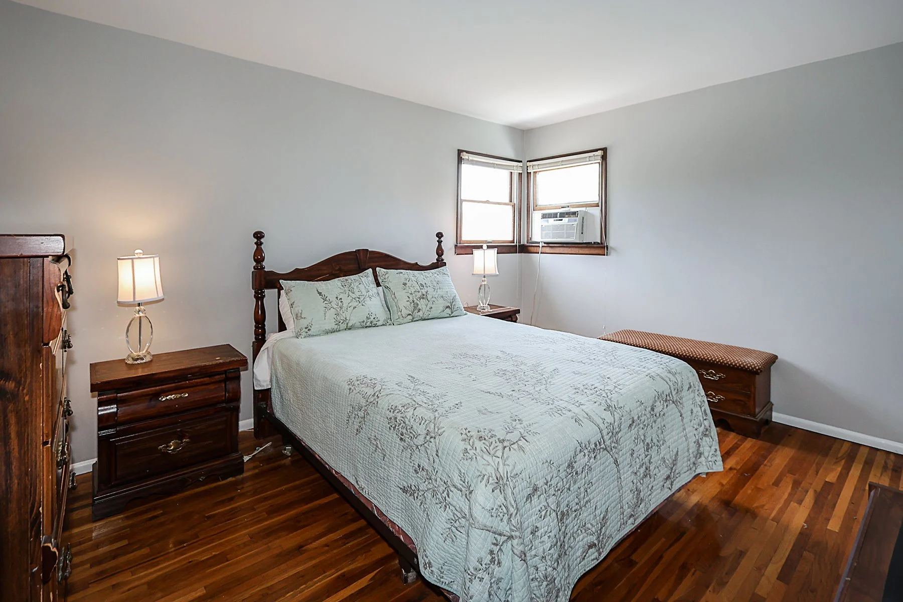 104 Utica St, Bay Shore 18.JPG