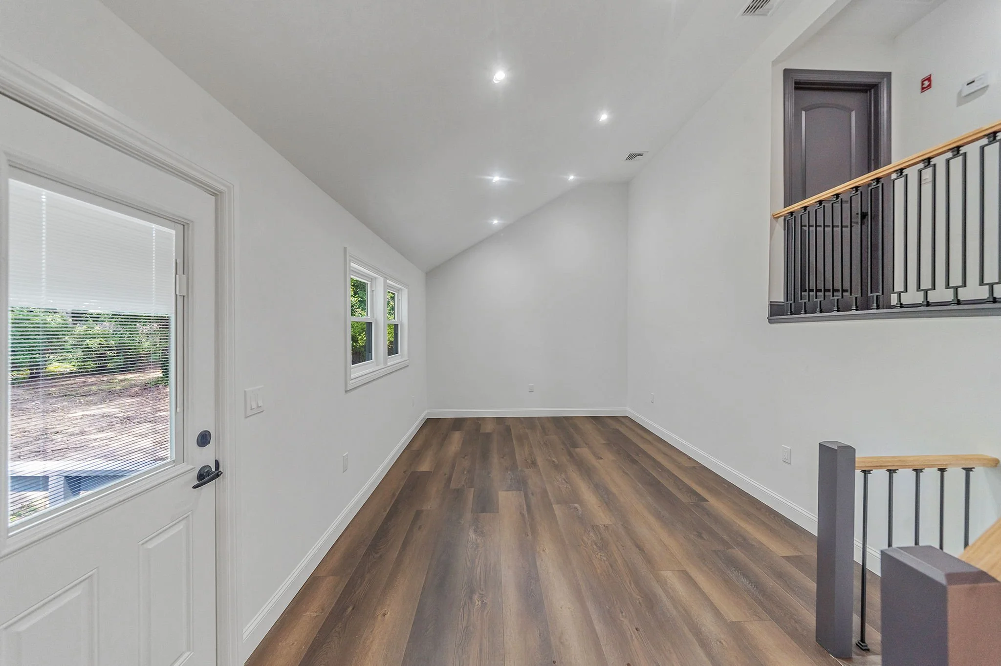 10-web-or-mls-13279 Final 0010.jpg