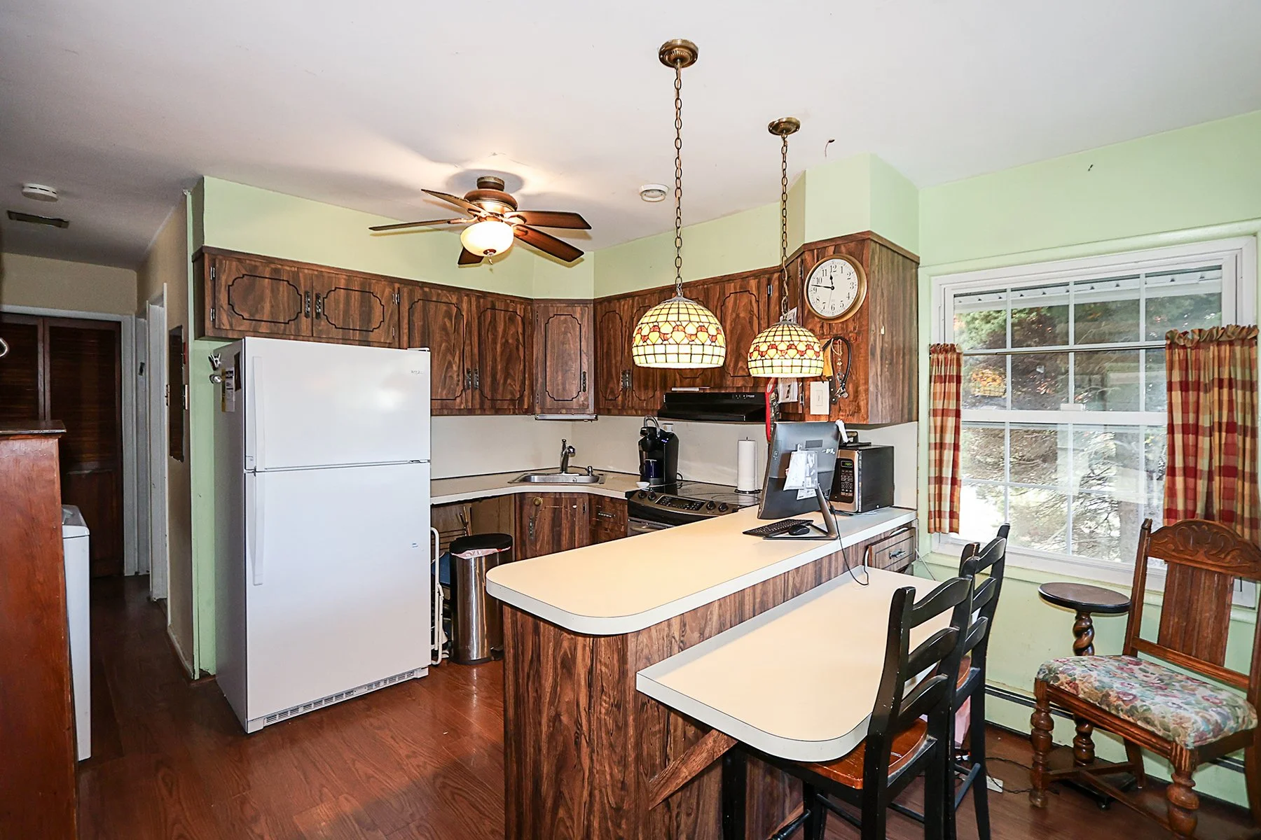 12 Friends Ln, Westbury 7.JPG