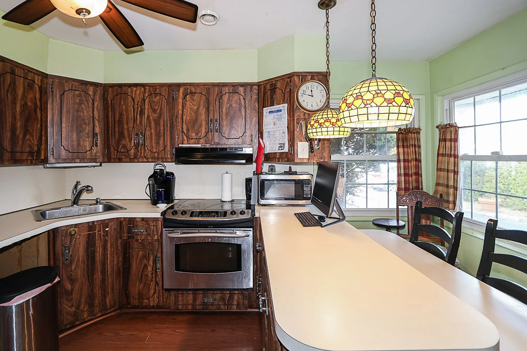 12 Friends Ln, Westbury 8.JPG